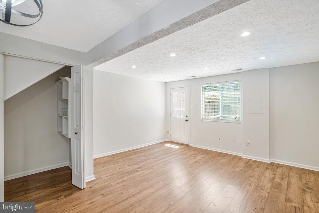 8549 BLUE ROCK LN, LORTON, Virginia 22079, 2 Bedrooms Bedrooms, ,1 BathroomBathrooms,Residential,For sale,8549 BLUE ROCK LN,VAFX2252432 MLS # VAFX2252432