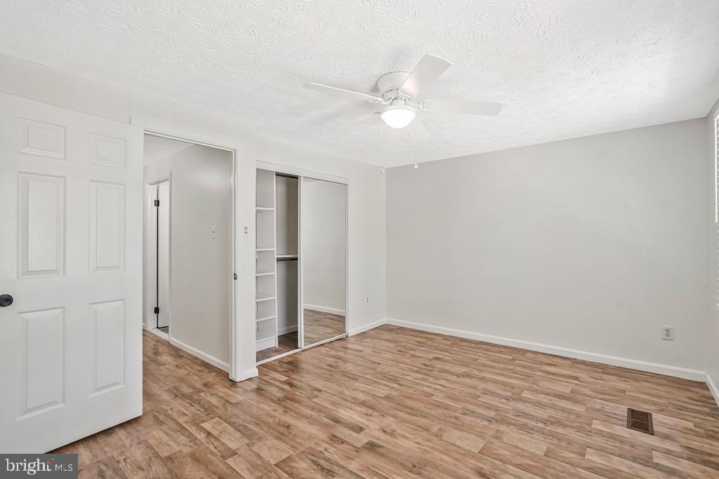 8549 BLUE ROCK LN, LORTON, Virginia 22079, 2 Bedrooms Bedrooms, ,1 BathroomBathrooms,Residential,For sale,8549 BLUE ROCK LN,VAFX2252432 MLS # VAFX2252432