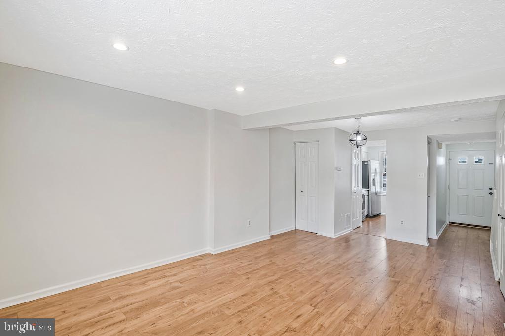 8549 BLUE ROCK LN, LORTON, Virginia 22079, 2 Bedrooms Bedrooms, ,1 BathroomBathrooms,Residential,For sale,8549 BLUE ROCK LN,VAFX2252432 MLS # VAFX2252432