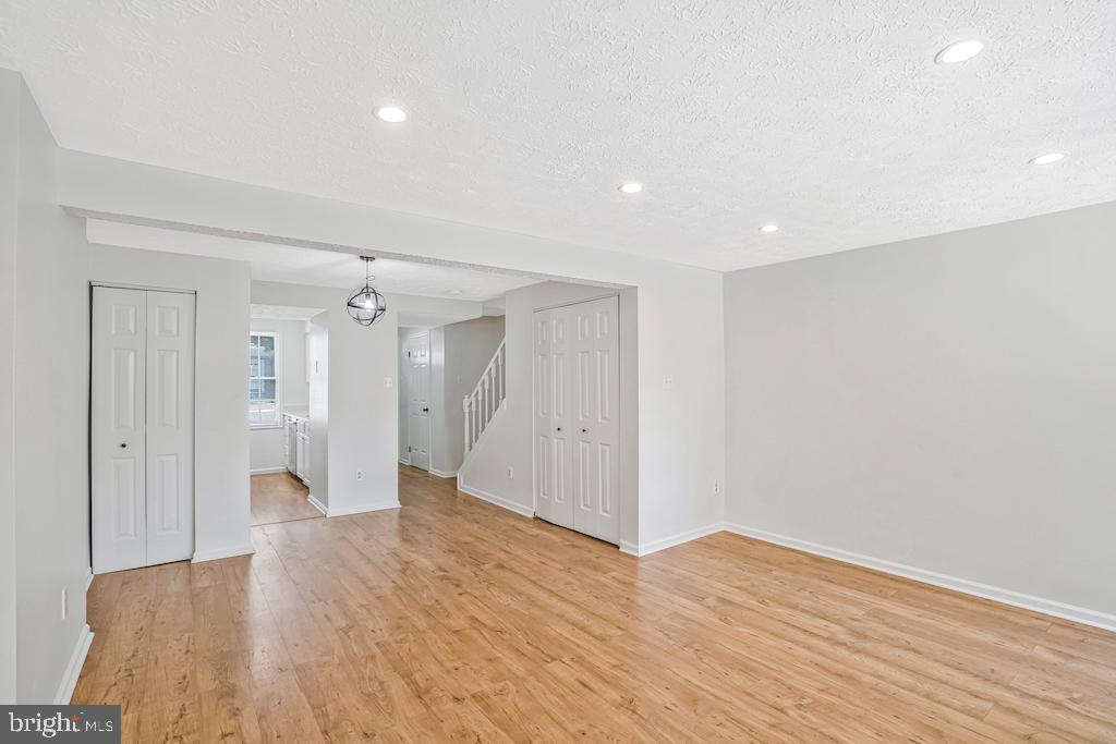 8549 BLUE ROCK LN, LORTON, Virginia 22079, 2 Bedrooms Bedrooms, ,1 BathroomBathrooms,Residential,For sale,8549 BLUE ROCK LN,VAFX2252432 MLS # VAFX2252432