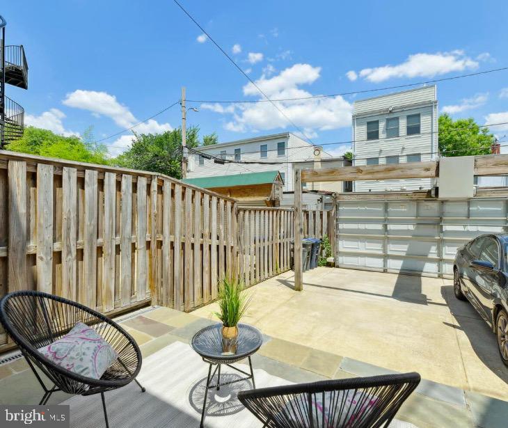 1817 6TH ST NW #A, WASHINGTON, District Of Columbia 20001, 2 Bedrooms Bedrooms, ,2 BathroomsBathrooms,Residential,For sale,1817 6TH ST NW #A,DCDC2208098 MLS # DCDC2208098