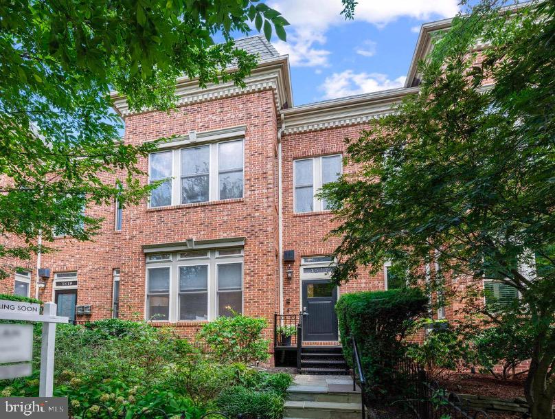 1817 6TH ST NW #A, WASHINGTON, District Of Columbia 20001, 2 Bedrooms Bedrooms, ,2 BathroomsBathrooms,Residential,For sale,1817 6TH ST NW #A,DCDC2208098 MLS # DCDC2208098
