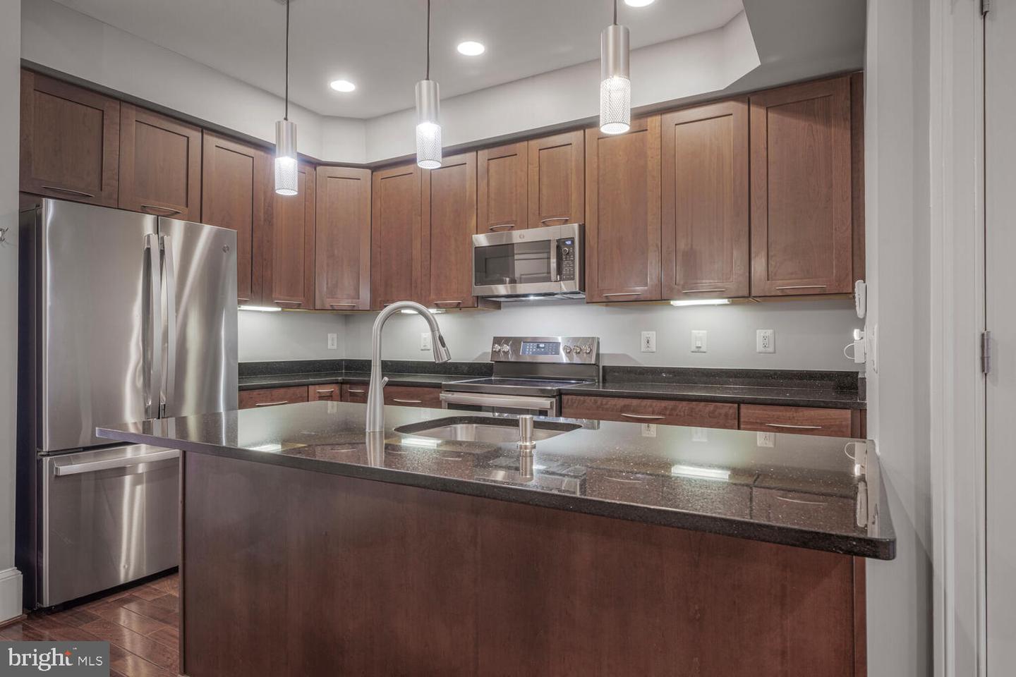 1817 6TH ST NW #A, WASHINGTON, District Of Columbia 20001, 2 Bedrooms Bedrooms, ,2 BathroomsBathrooms,Residential,For sale,1817 6TH ST NW #A,DCDC2208098 MLS # DCDC2208098