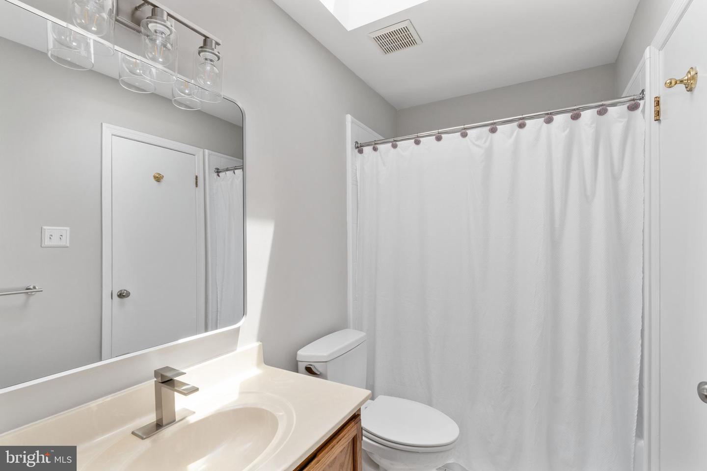 15091 HOLLEYSIDE DR, DUMFRIES, Virginia 22025, 3 Bedrooms Bedrooms, ,2 BathroomsBathrooms,Residential,For sale,15091 HOLLEYSIDE DR,VAPW2098170 MLS # VAPW2098170
