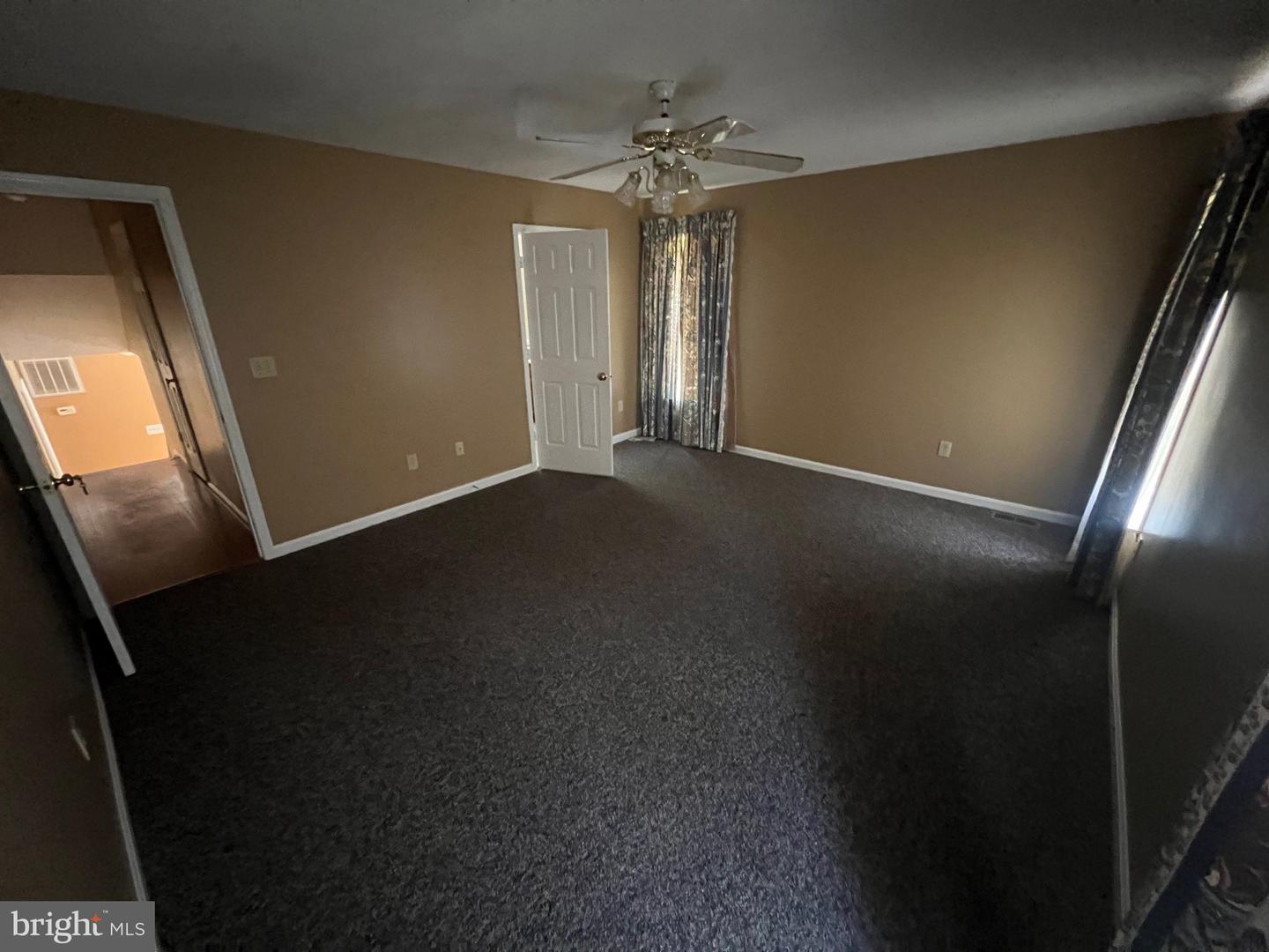2011 SIERRA DR, FREDERICKSBURG, Virginia 22405, 4 Bedrooms Bedrooms, ,3 BathroomsBathrooms,Residential,For sale,2011 SIERRA DR,VAST2040334 MLS # VAST2040334