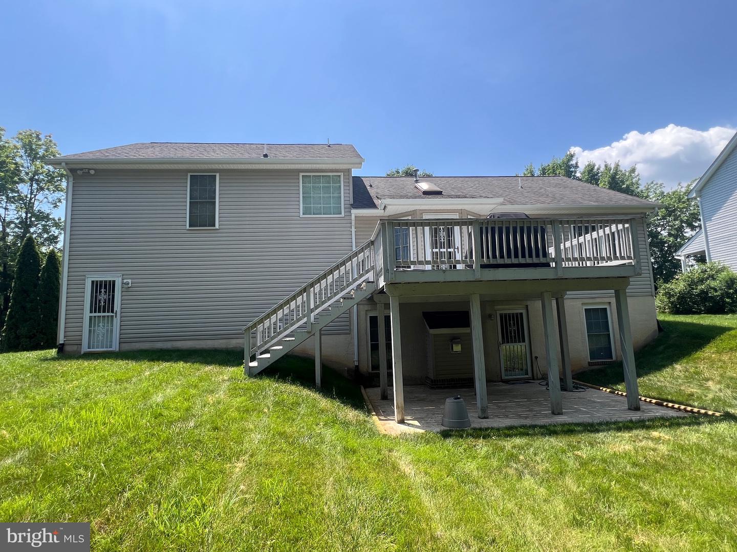 2011 SIERRA DR, FREDERICKSBURG, Virginia 22405, 4 Bedrooms Bedrooms, ,3 BathroomsBathrooms,Residential,For sale,2011 SIERRA DR,VAST2040334 MLS # VAST2040334