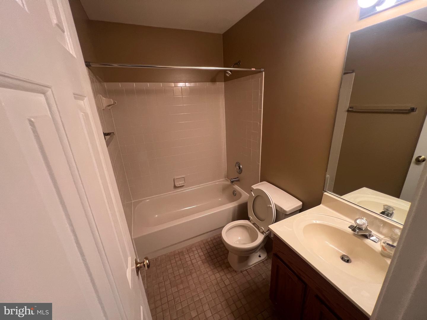 2011 SIERRA DR, FREDERICKSBURG, Virginia 22405, 4 Bedrooms Bedrooms, ,3 BathroomsBathrooms,Residential,For sale,2011 SIERRA DR,VAST2040334 MLS # VAST2040334