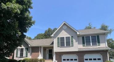 2011 SIERRA DR, FREDERICKSBURG, Virginia 22405, 4 Bedrooms Bedrooms, ,3 BathroomsBathrooms,Residential,For sale,2011 SIERRA DR,VAST2040334 MLS # VAST2040334