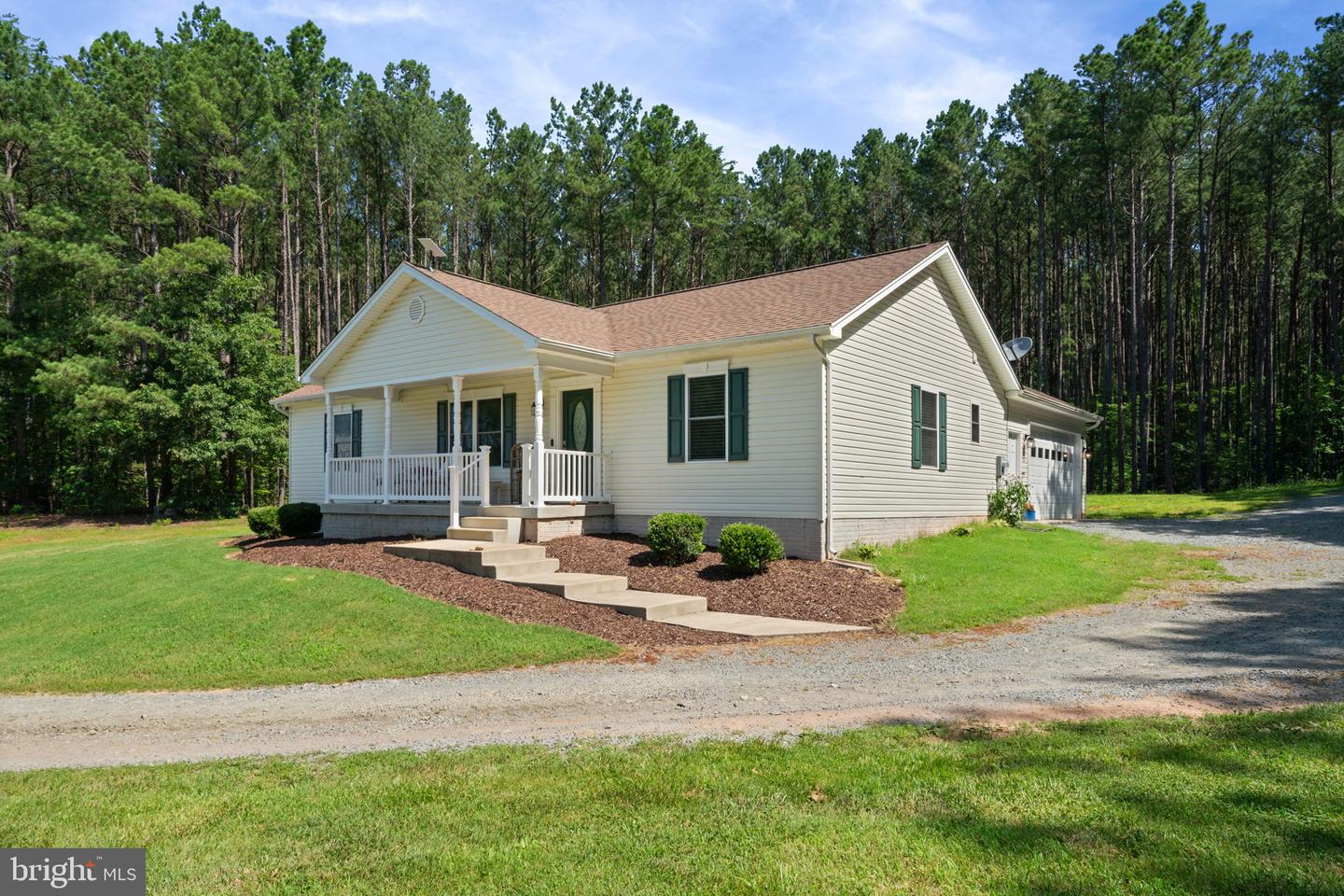 4550 ANNS LN, BEALETON, Virginia 22712, 3 Bedrooms Bedrooms, ,2 BathroomsBathrooms,Residential,For sale,4550 ANNS LN,VAFQ2017224 MLS # VAFQ2017224