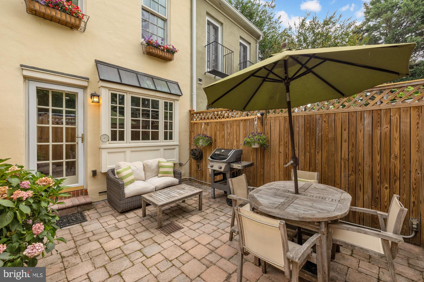 624 S PITT ST #1/2, ALEXANDRIA, Virginia 22314, 3 Bedrooms Bedrooms, ,2 BathroomsBathrooms,Residential,For sale,624 S PITT ST #1/2,VAAX2047030 MLS # VAAX2047030