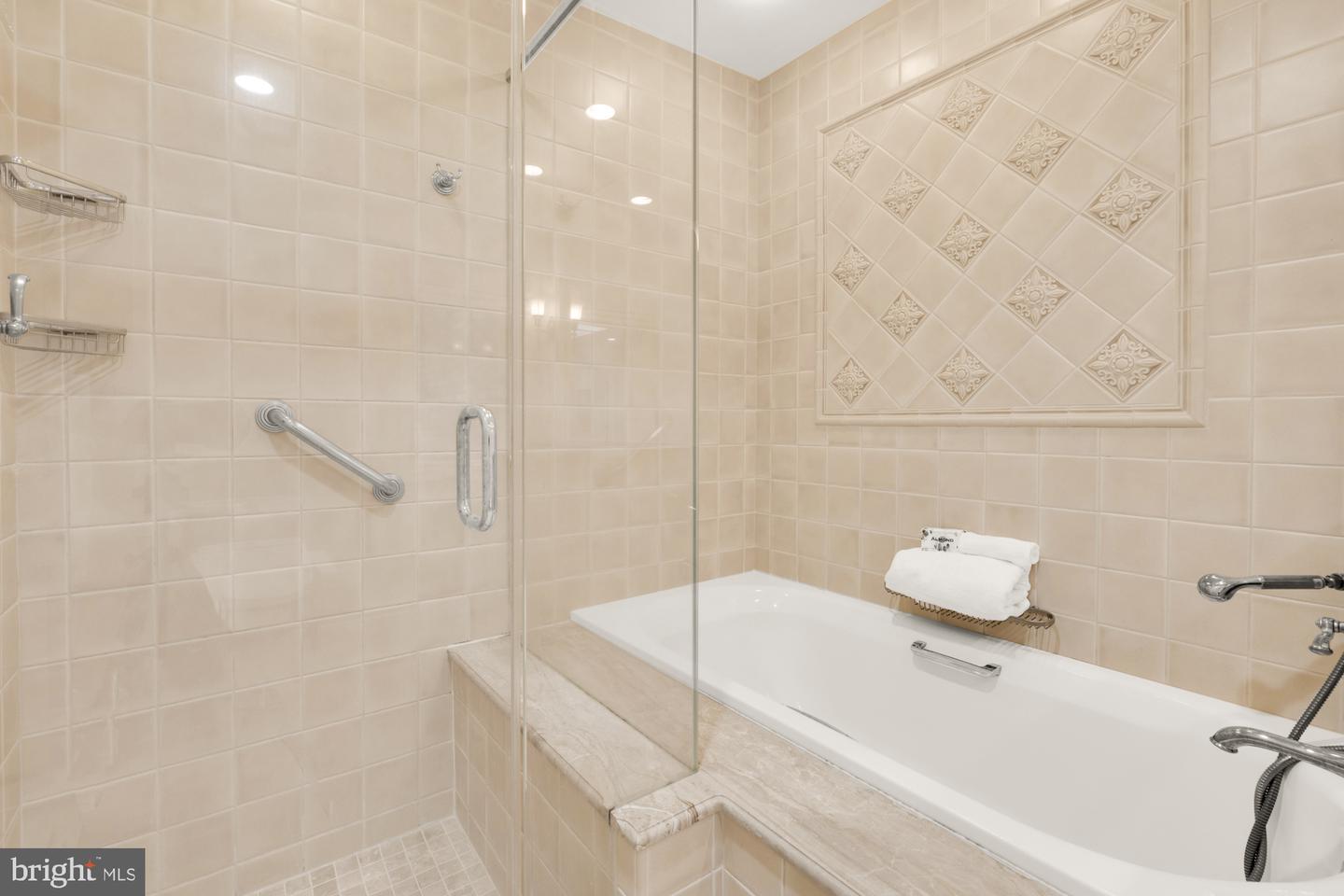 624 S PITT ST #1/2, ALEXANDRIA, Virginia 22314, 3 Bedrooms Bedrooms, ,2 BathroomsBathrooms,Residential,For sale,624 S PITT ST #1/2,VAAX2047030 MLS # VAAX2047030