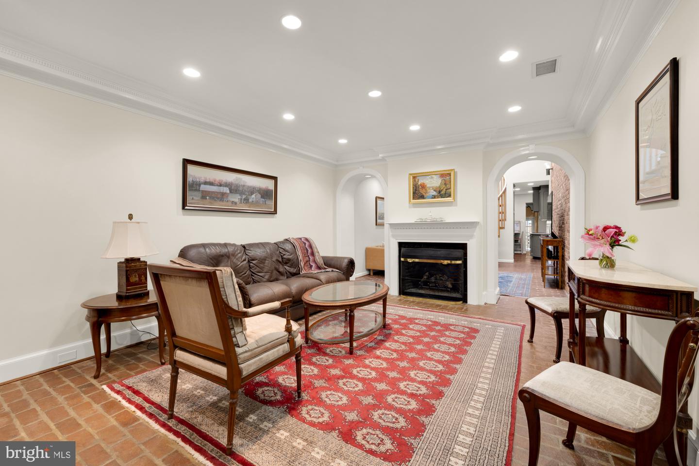 624 S PITT ST #1/2, ALEXANDRIA, Virginia 22314, 3 Bedrooms Bedrooms, ,2 BathroomsBathrooms,Residential,For sale,624 S PITT ST #1/2,VAAX2047030 MLS # VAAX2047030