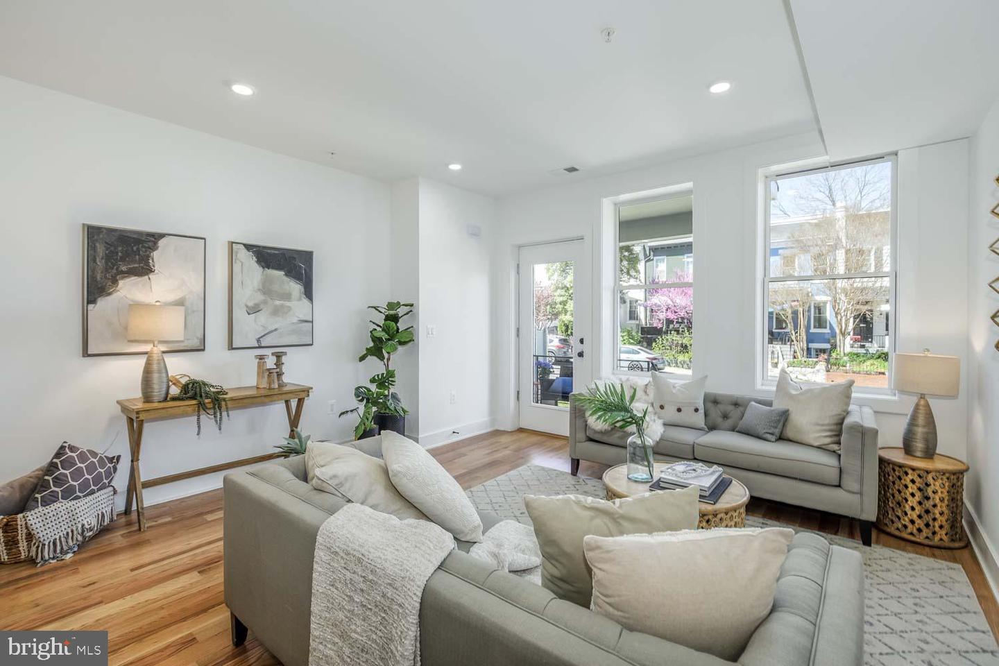 426 MANOR PL NW #B, WASHINGTON, District Of Columbia 20010, 2 Bedrooms Bedrooms, ,2 BathroomsBathrooms,Residential,For sale,426 MANOR PL NW #B,DCDC2208208 MLS # DCDC2208208