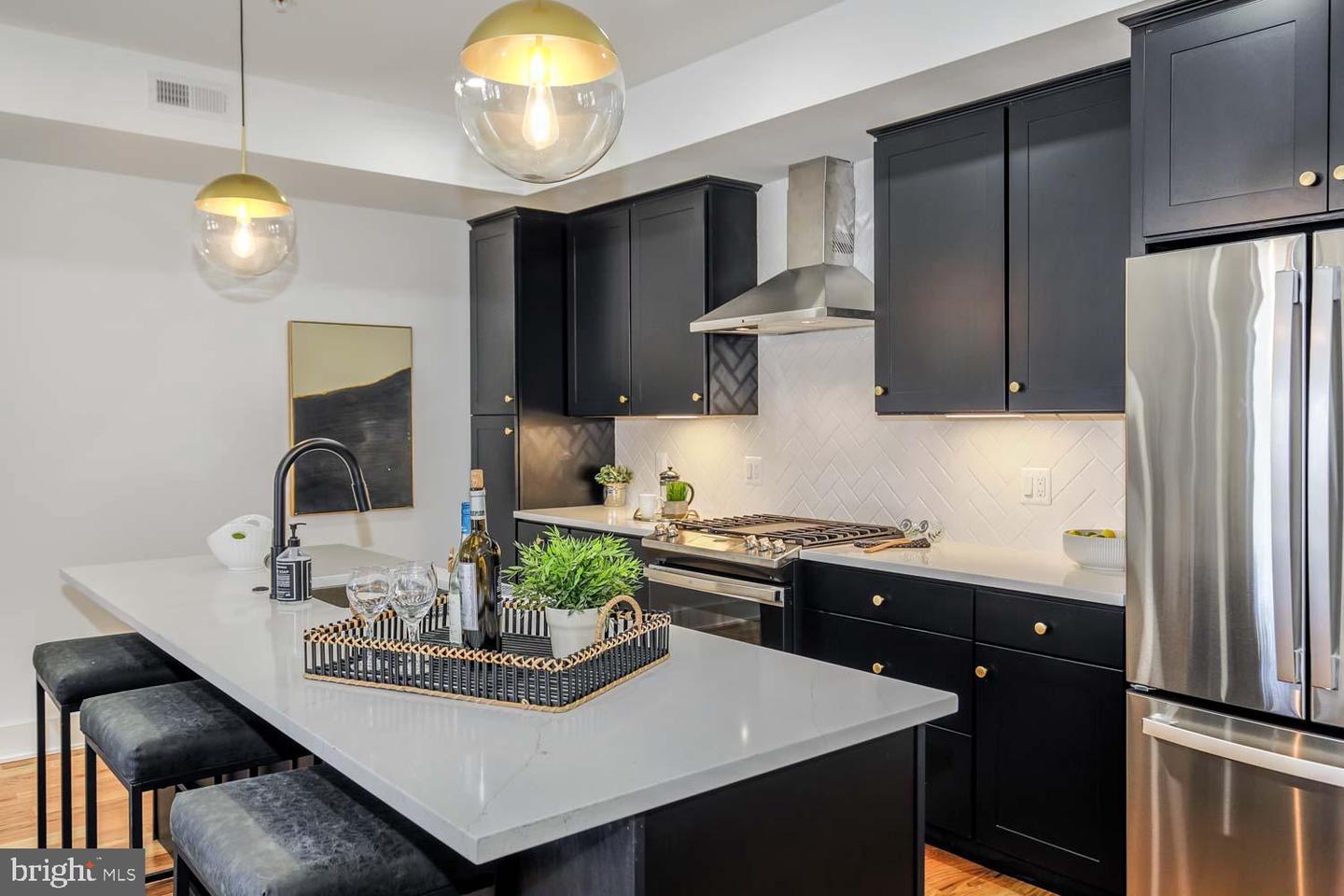 426 MANOR PL NW #B, WASHINGTON, District Of Columbia 20010, 2 Bedrooms Bedrooms, ,2 BathroomsBathrooms,Residential,For sale,426 MANOR PL NW #B,DCDC2208208 MLS # DCDC2208208
