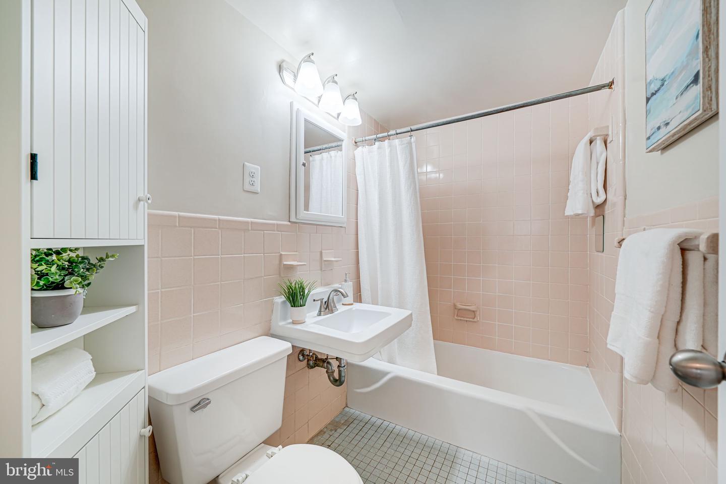 730 24TH ST NW #612, WASHINGTON, District Of Columbia 20037, ,1 BathroomBathrooms,Residential,For sale,730 24TH ST NW #612,DCDC2208248 MLS # DCDC2208248