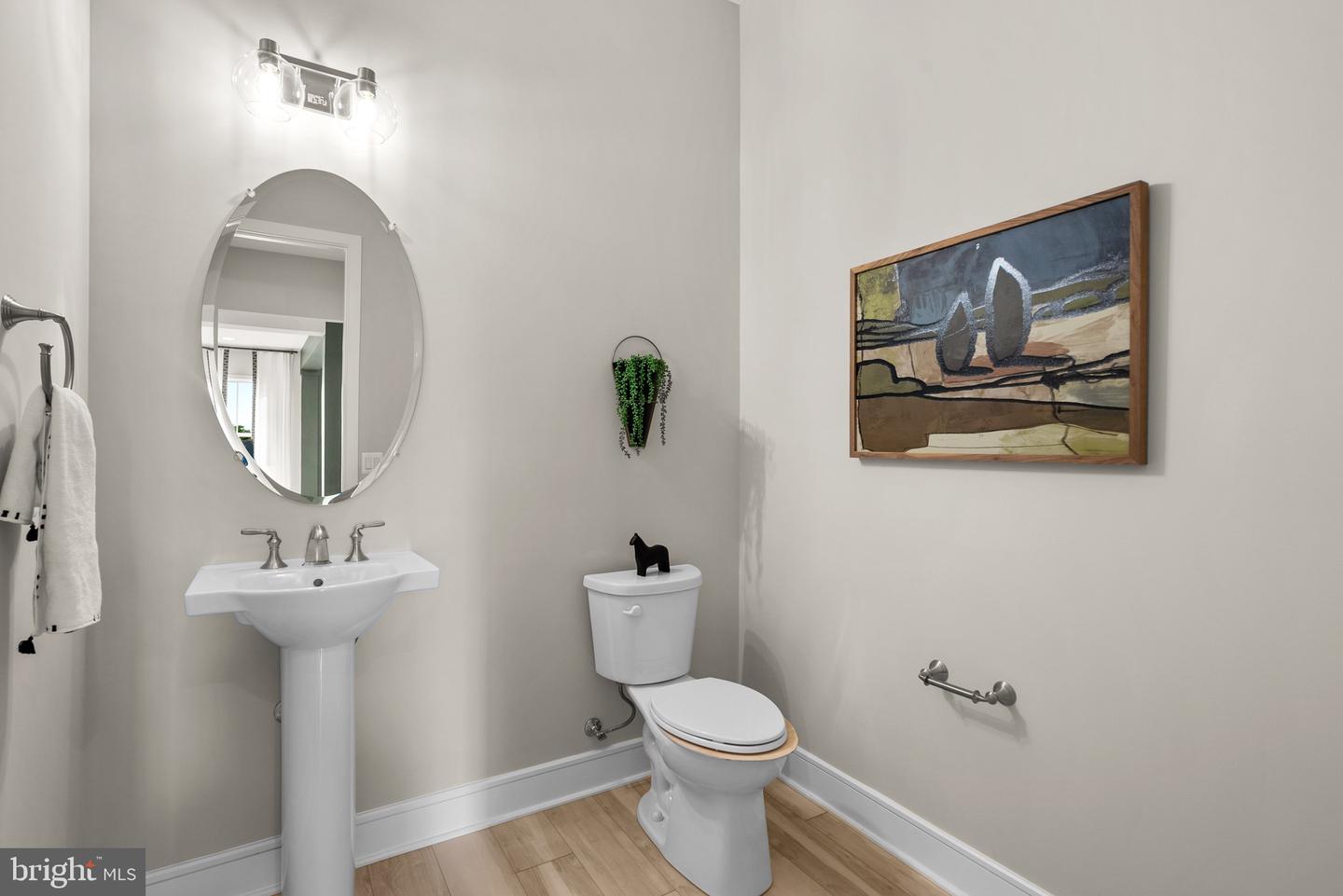 38875 SILVER KING CIR, WATERFORD, Virginia 20197, 6 Bedrooms Bedrooms, ,5 BathroomsBathrooms,Residential,For sale,38875 SILVER KING CIR,VALO2100784 MLS # VALO2100784