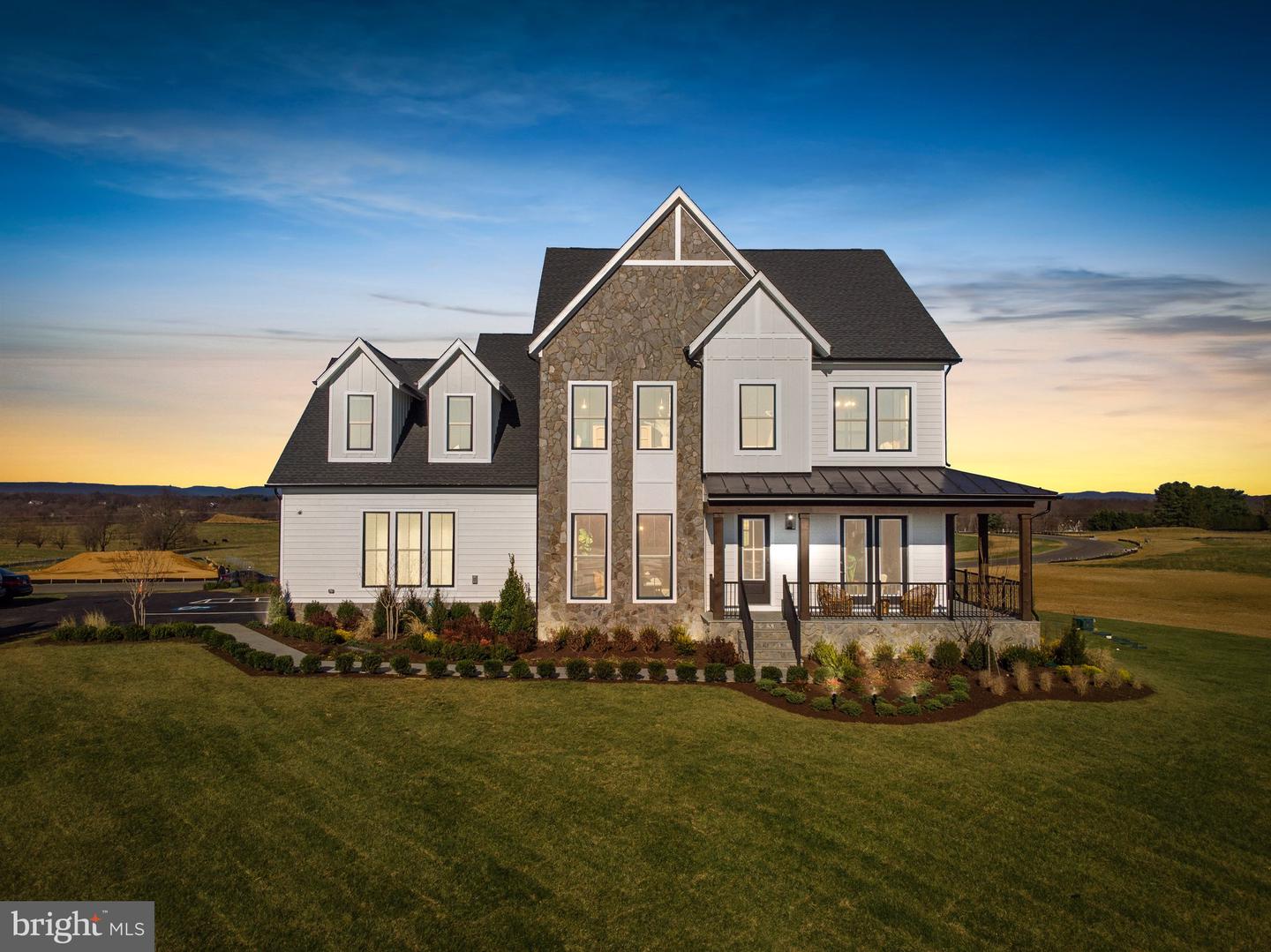 38875 SILVER KING CIR, WATERFORD, Virginia 20197, 6 Bedrooms Bedrooms, ,5 BathroomsBathrooms,Residential,For sale,38875 SILVER KING CIR,VALO2100784 MLS # VALO2100784