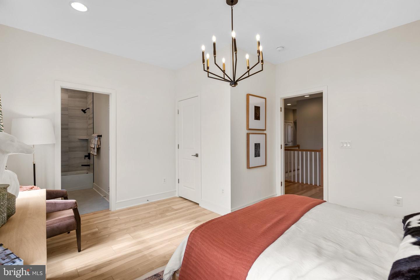 38875 SILVER KING CIR, WATERFORD, Virginia 20197, 6 Bedrooms Bedrooms, ,5 BathroomsBathrooms,Residential,For sale,38875 SILVER KING CIR,VALO2100784 MLS # VALO2100784