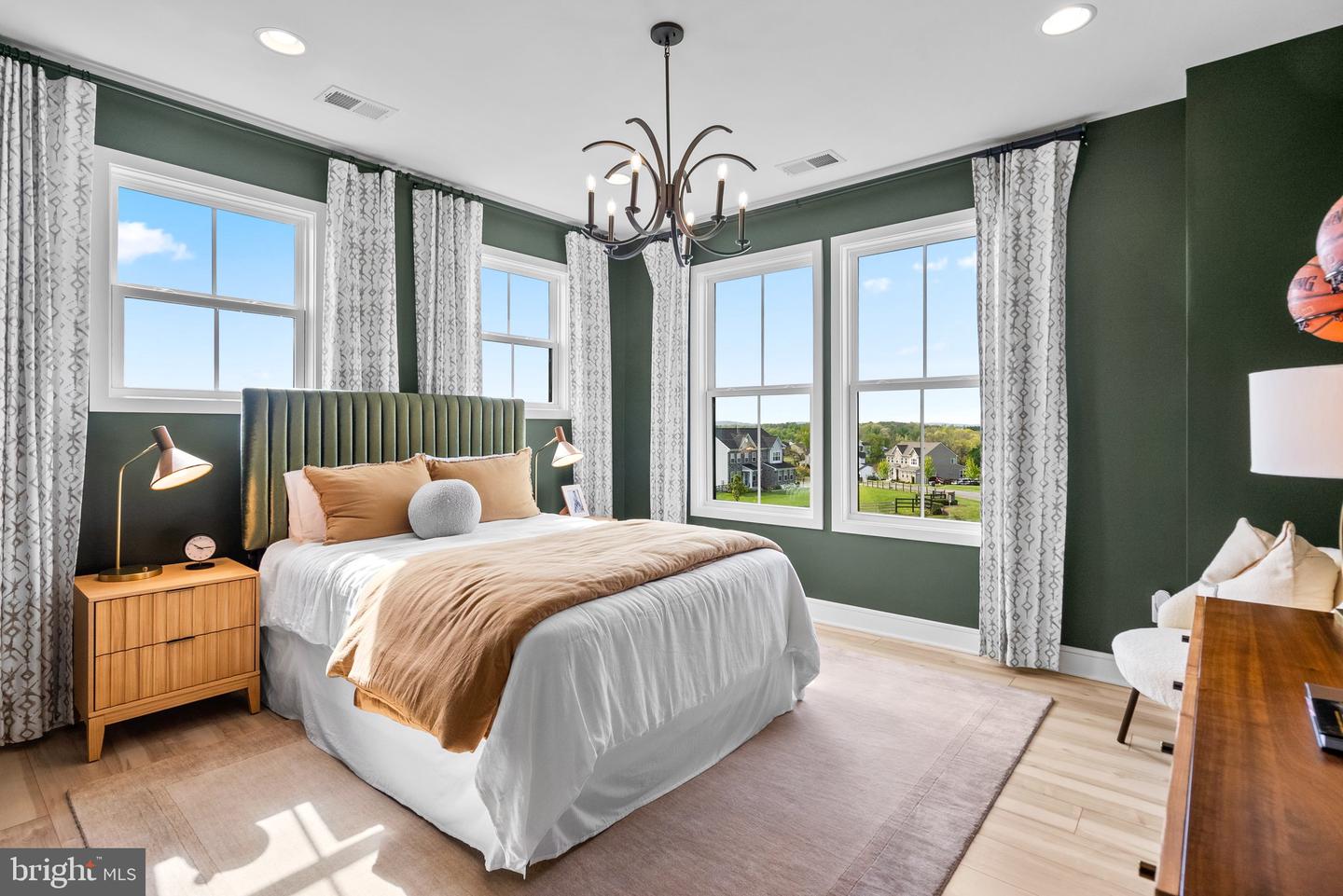 38875 SILVER KING CIR, WATERFORD, Virginia 20197, 6 Bedrooms Bedrooms, ,5 BathroomsBathrooms,Residential,For sale,38875 SILVER KING CIR,VALO2100784 MLS # VALO2100784