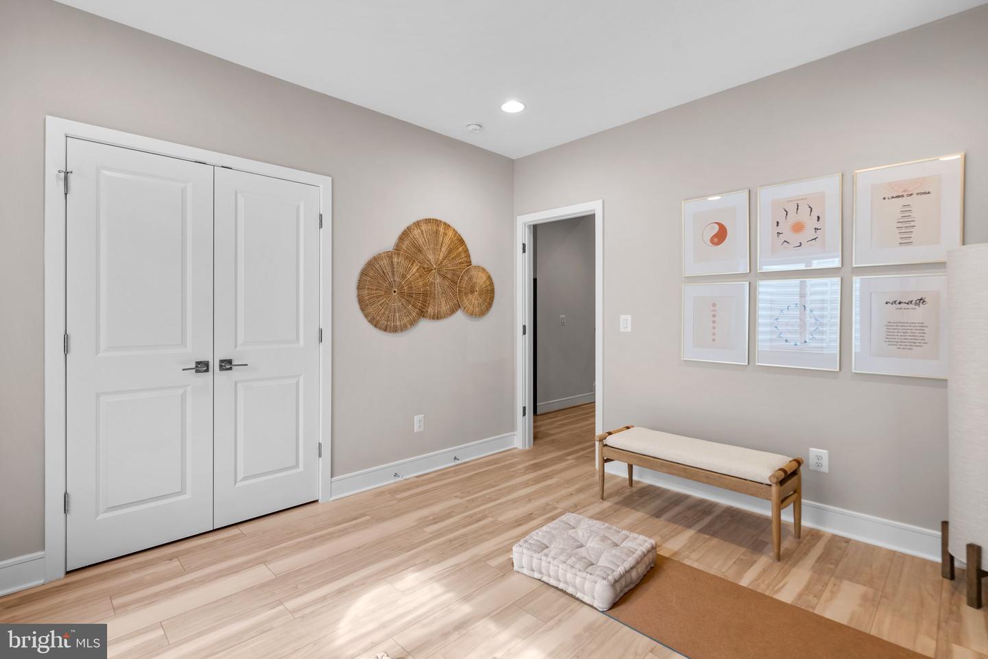 38875 SILVER KING CIR, WATERFORD, Virginia 20197, 6 Bedrooms Bedrooms, ,5 BathroomsBathrooms,Residential,For sale,38875 SILVER KING CIR,VALO2100784 MLS # VALO2100784