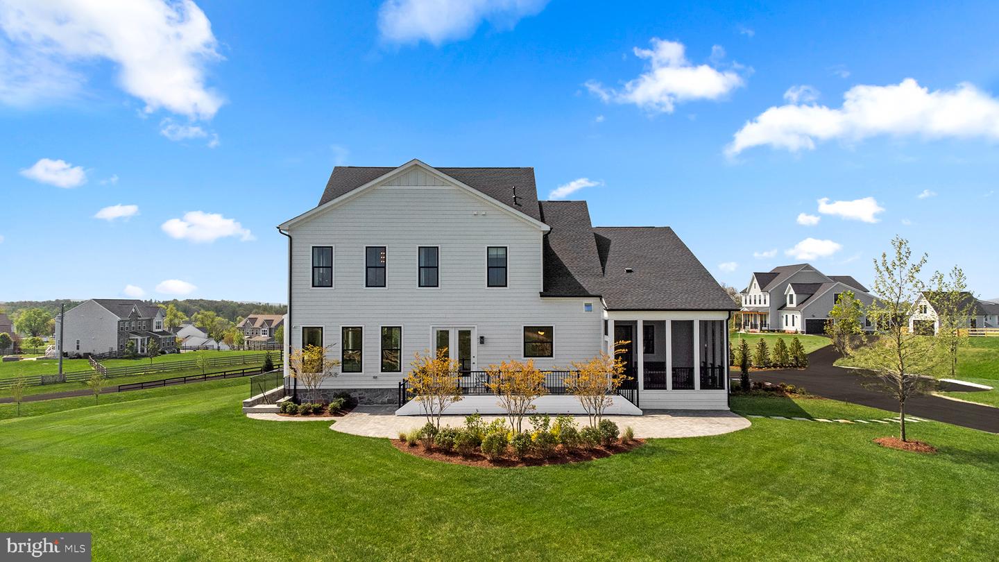38875 SILVER KING CIR, WATERFORD, Virginia 20197, 6 Bedrooms Bedrooms, ,5 BathroomsBathrooms,Residential,For sale,38875 SILVER KING CIR,VALO2100784 MLS # VALO2100784