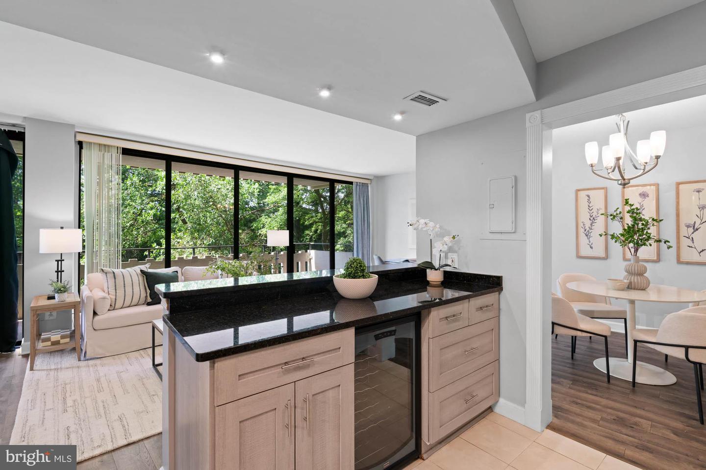 6301 STEVENSON AVE #410, ALEXANDRIA, Virginia 22304, 2 Bedrooms Bedrooms, ,2 BathroomsBathrooms,Residential,For sale,6301 STEVENSON AVE #410,VAAX2047050 MLS # VAAX2047050
