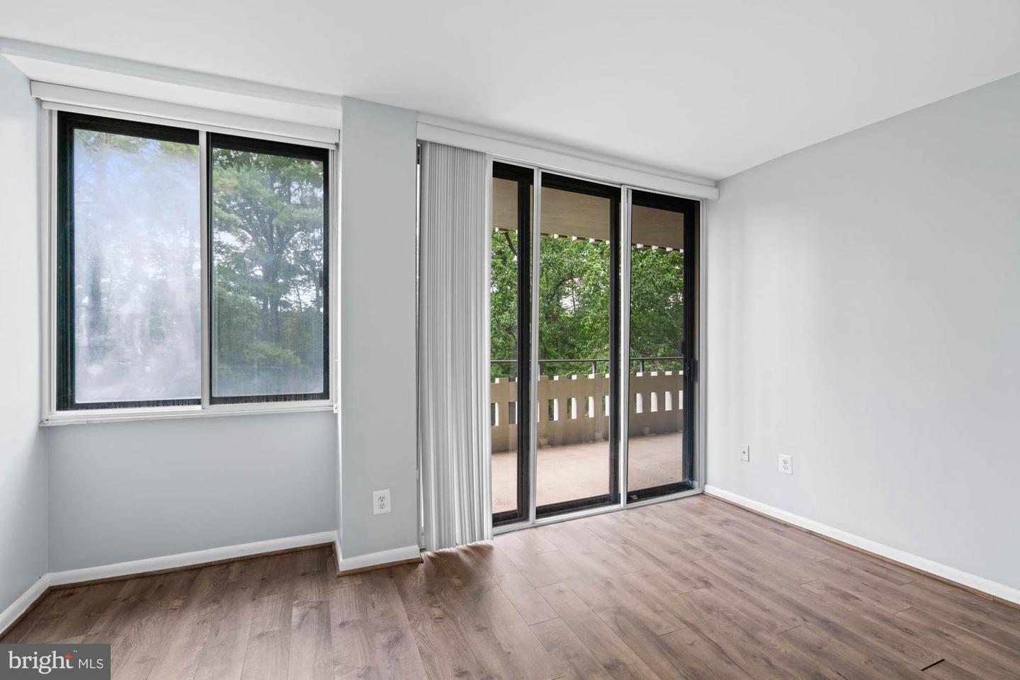 6301 STEVENSON AVE #410, ALEXANDRIA, Virginia 22304, 2 Bedrooms Bedrooms, ,2 BathroomsBathrooms,Residential,For sale,6301 STEVENSON AVE #410,VAAX2047050 MLS # VAAX2047050