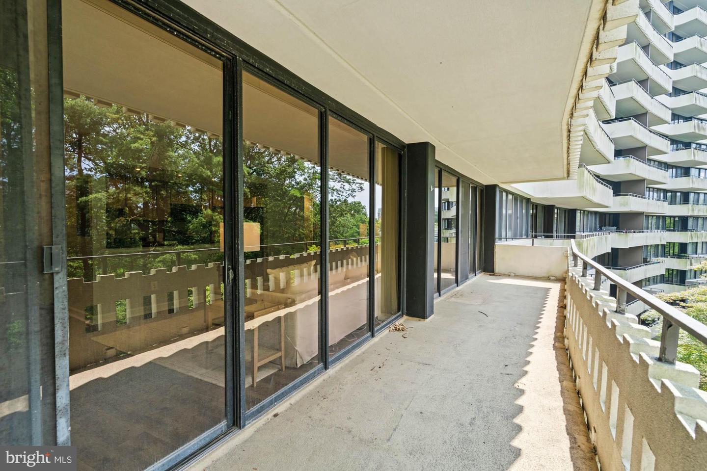 6301 STEVENSON AVE #410, ALEXANDRIA, Virginia 22304, 2 Bedrooms Bedrooms, ,2 BathroomsBathrooms,Residential,For sale,6301 STEVENSON AVE #410,VAAX2047050 MLS # VAAX2047050
