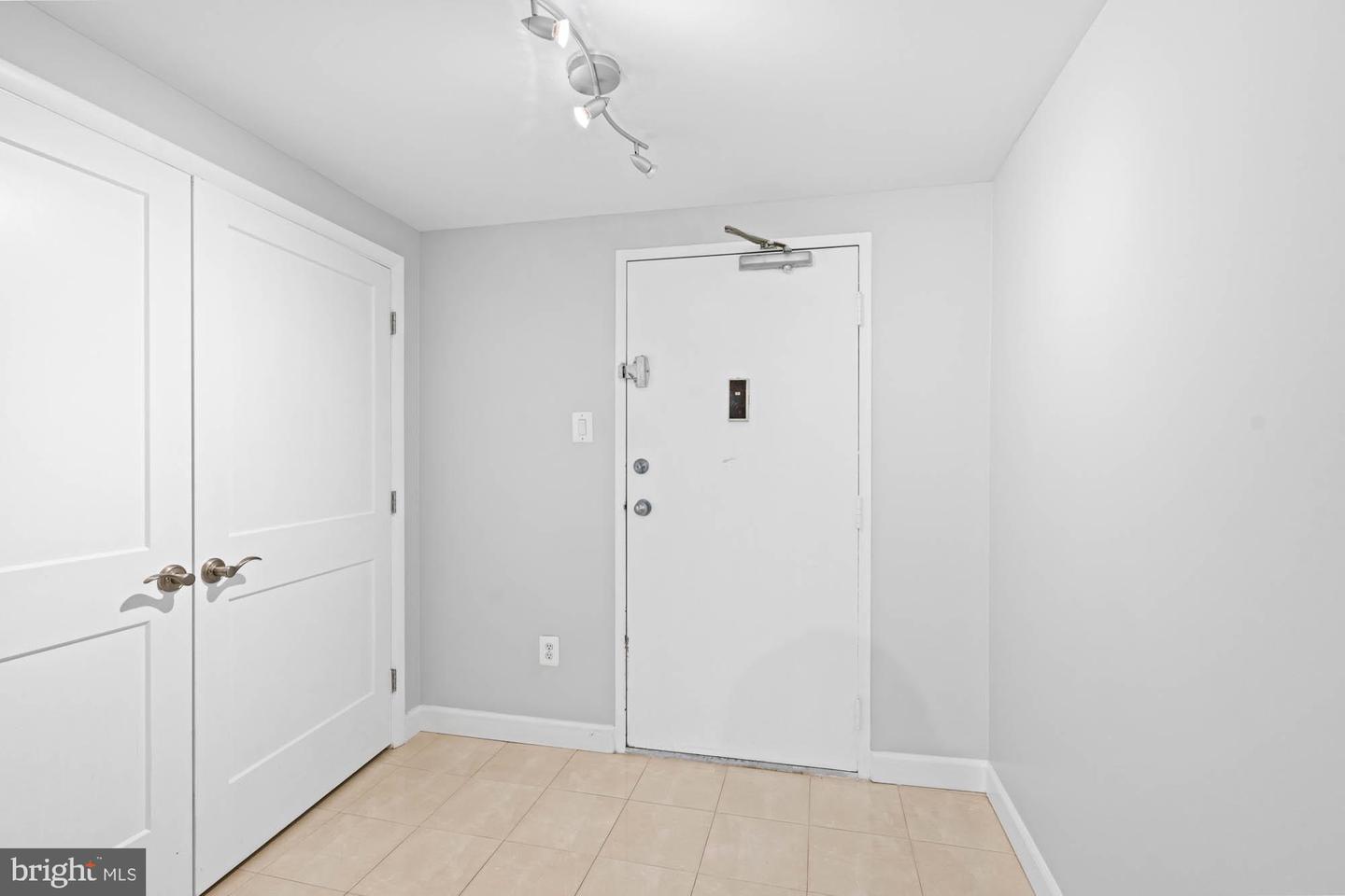 6301 STEVENSON AVE #410, ALEXANDRIA, Virginia 22304, 2 Bedrooms Bedrooms, ,2 BathroomsBathrooms,Residential,For sale,6301 STEVENSON AVE #410,VAAX2047050 MLS # VAAX2047050