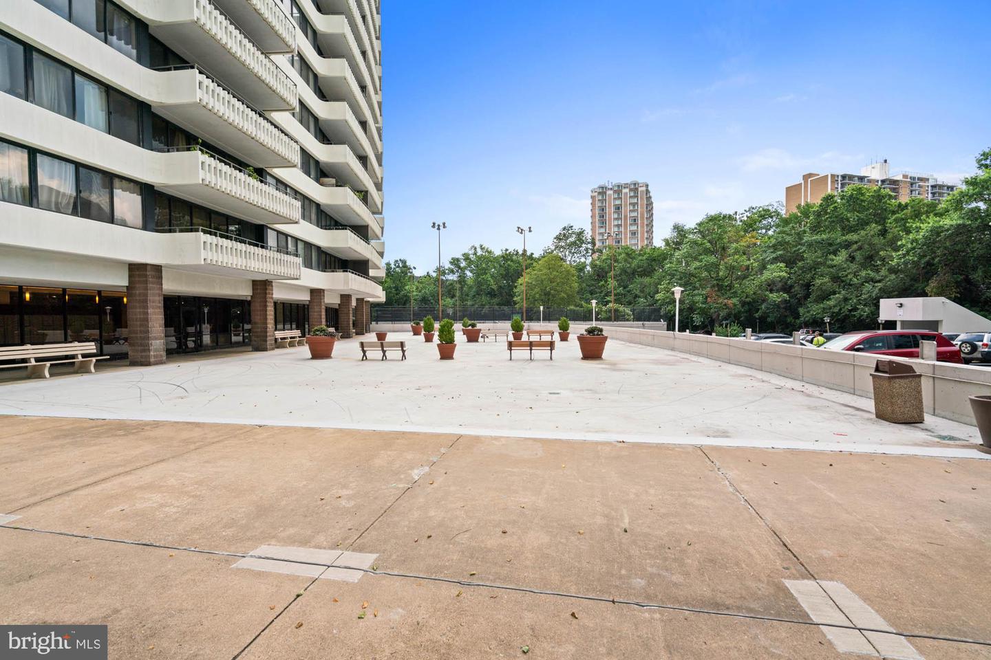 6301 STEVENSON AVE #410, ALEXANDRIA, Virginia 22304, 2 Bedrooms Bedrooms, ,2 BathroomsBathrooms,Residential,For sale,6301 STEVENSON AVE #410,VAAX2047050 MLS # VAAX2047050