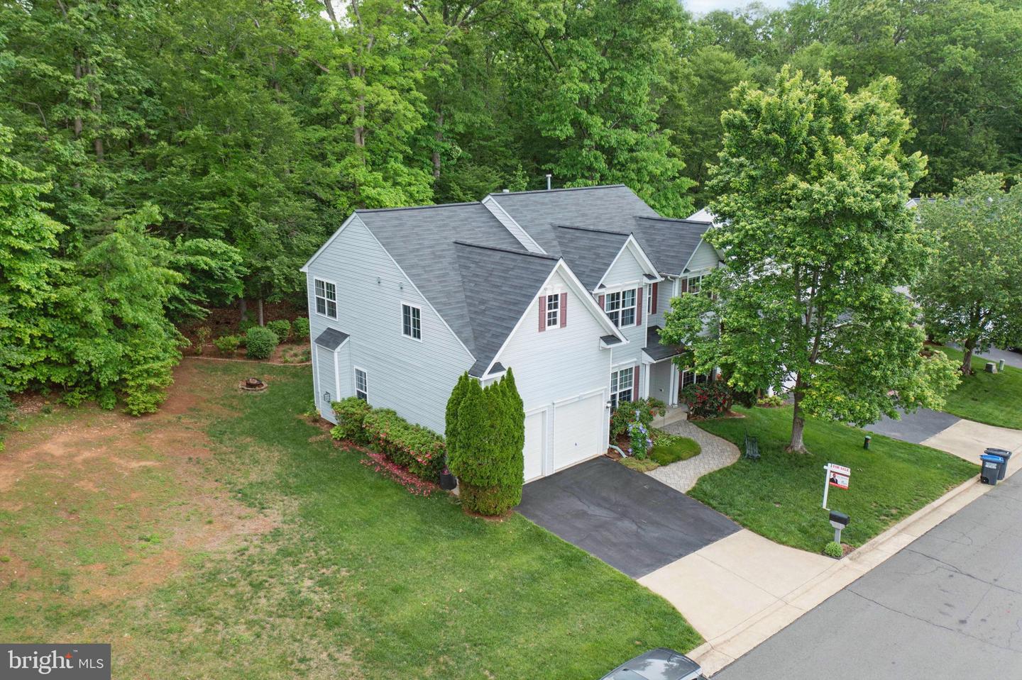 5280 GUNSTON HALL DR, WOODBRIDGE, Virginia 22193, 5 Bedrooms Bedrooms, ,3 BathroomsBathrooms,Residential,For sale,5280 GUNSTON HALL DR,VAPW2098220 MLS # VAPW2098220