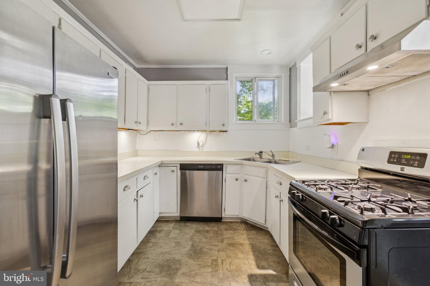 3728 LEGATION ST NW, WASHINGTON, District Of Columbia 20015, 5 Bedrooms Bedrooms, ,4 BathroomsBathrooms,Residential,For sale,3728 LEGATION ST NW,DCDC2208202 MLS # DCDC2208202