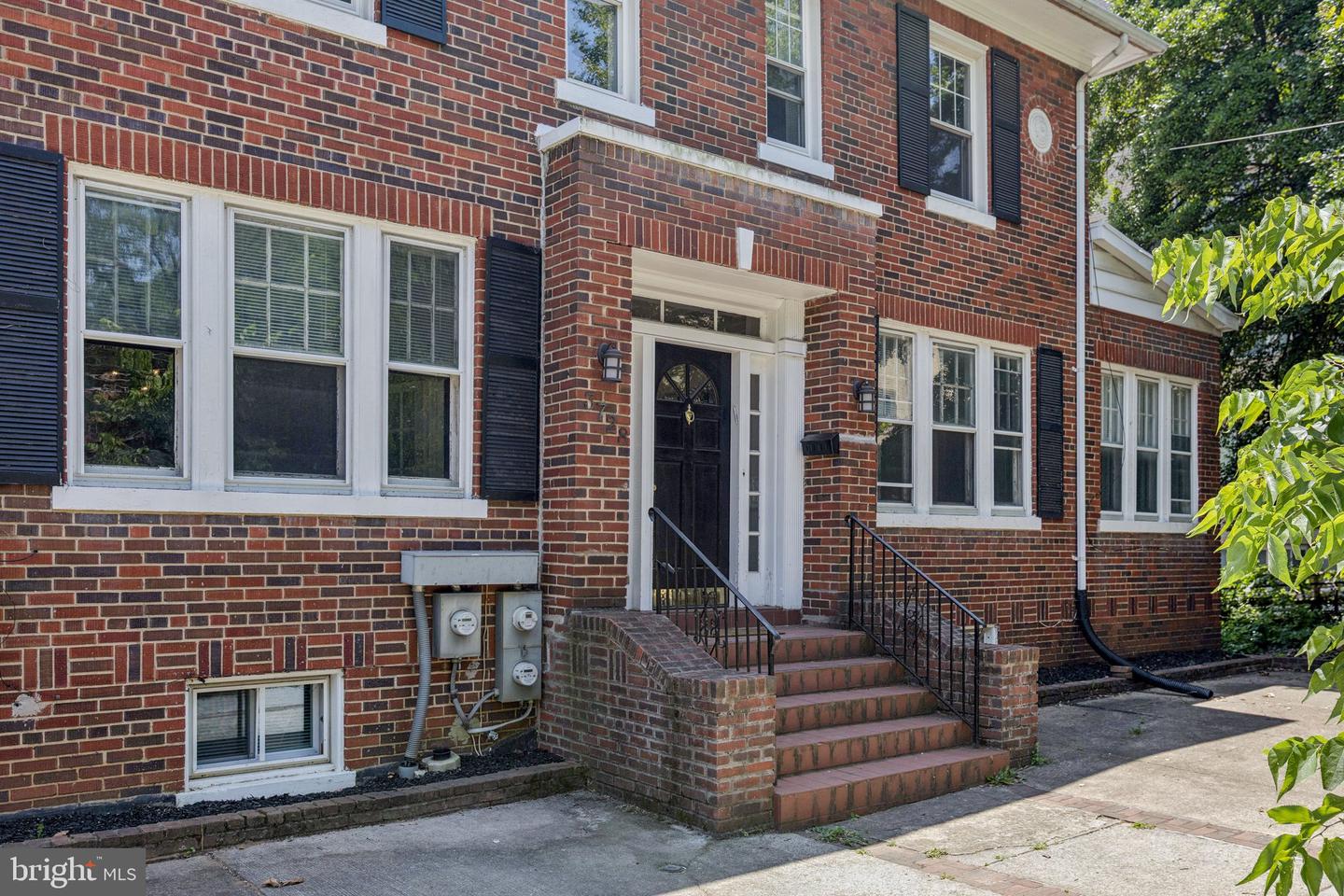 3728 LEGATION ST NW, WASHINGTON, District Of Columbia 20015, 5 Bedrooms Bedrooms, ,4 BathroomsBathrooms,Residential,For sale,3728 LEGATION ST NW,DCDC2208202 MLS # DCDC2208202