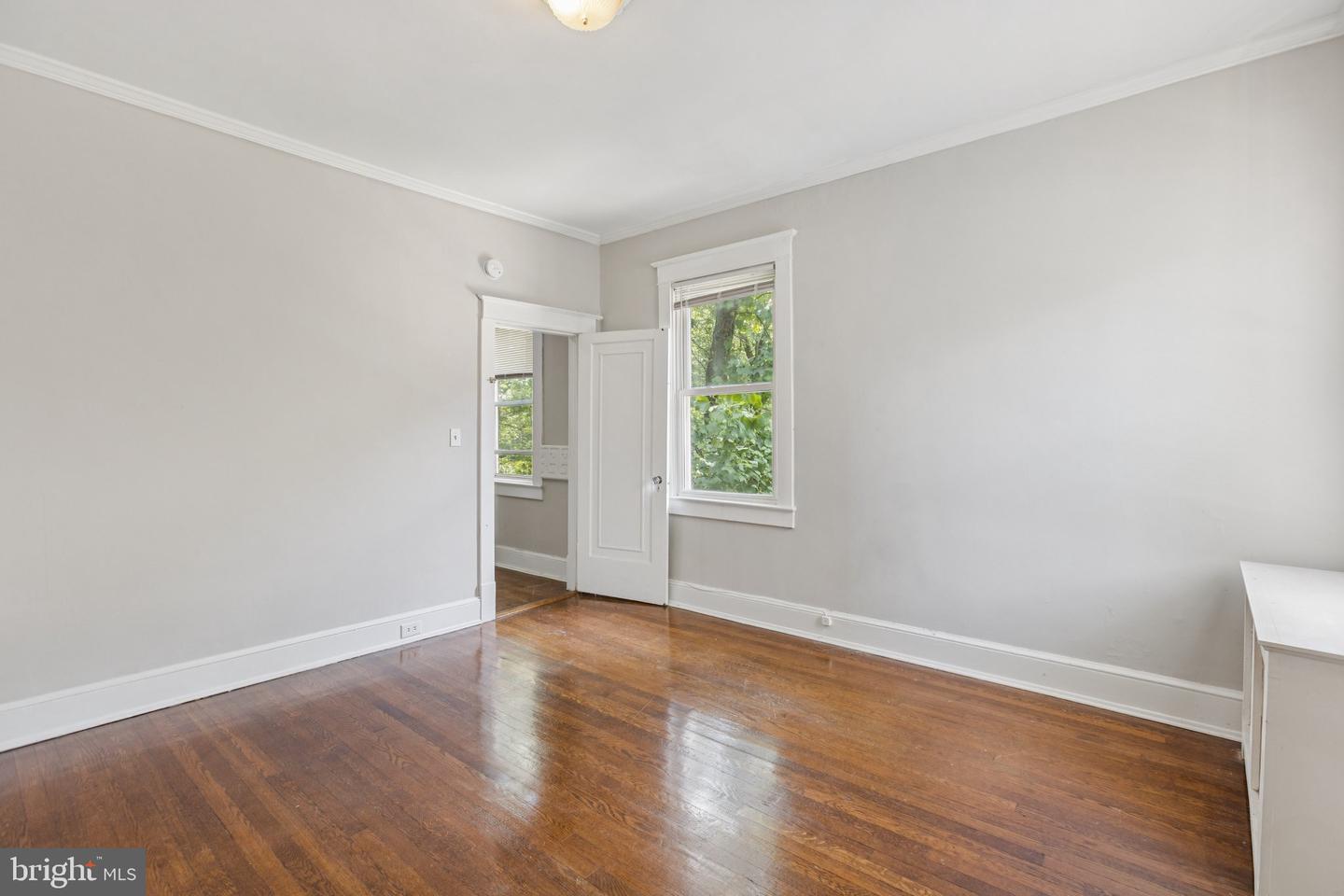 3728 LEGATION ST NW, WASHINGTON, District Of Columbia 20015, 5 Bedrooms Bedrooms, ,4 BathroomsBathrooms,Residential,For sale,3728 LEGATION ST NW,DCDC2208202 MLS # DCDC2208202
