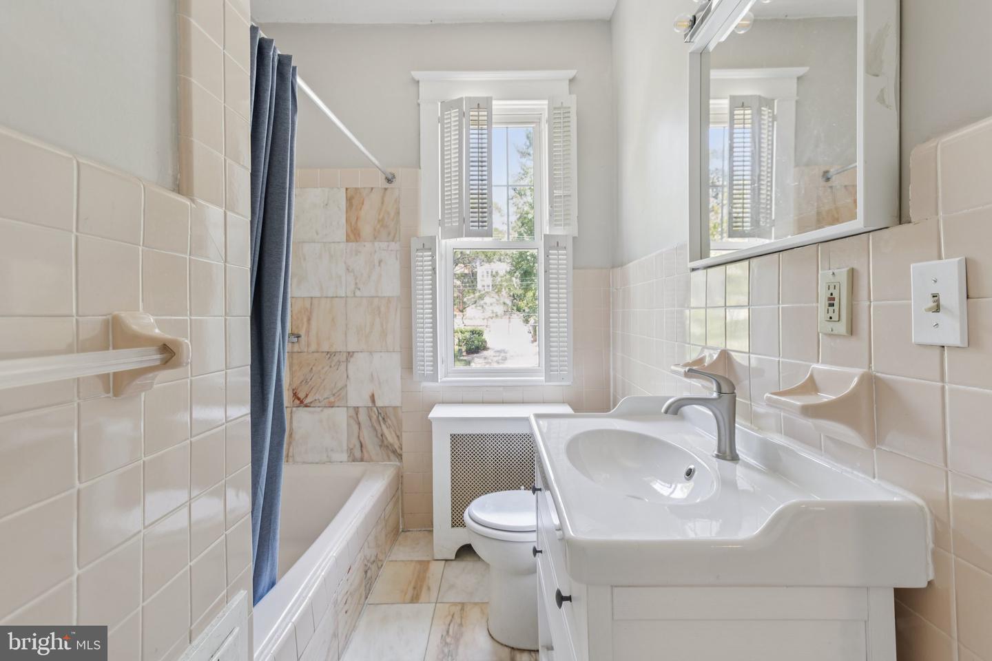 3728 LEGATION ST NW, WASHINGTON, District Of Columbia 20015, 5 Bedrooms Bedrooms, ,4 BathroomsBathrooms,Residential,For sale,3728 LEGATION ST NW,DCDC2208202 MLS # DCDC2208202