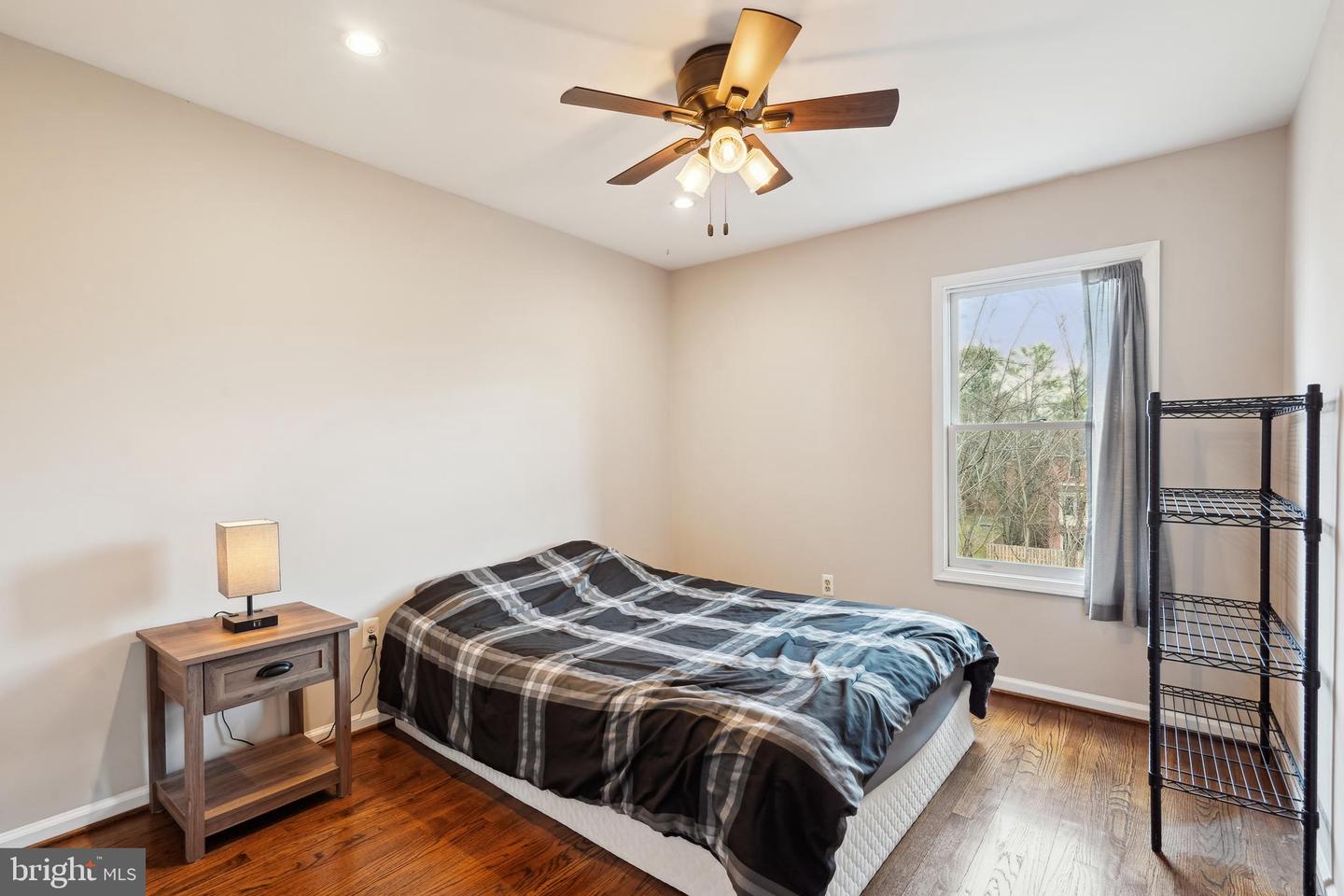 10127 TURNBERRY PL, OAKTON, Virginia 22124, 4 Bedrooms Bedrooms, ,3 BathroomsBathrooms,Residential,For sale,10127 TURNBERRY PL,VAFX2252446 MLS # VAFX2252446