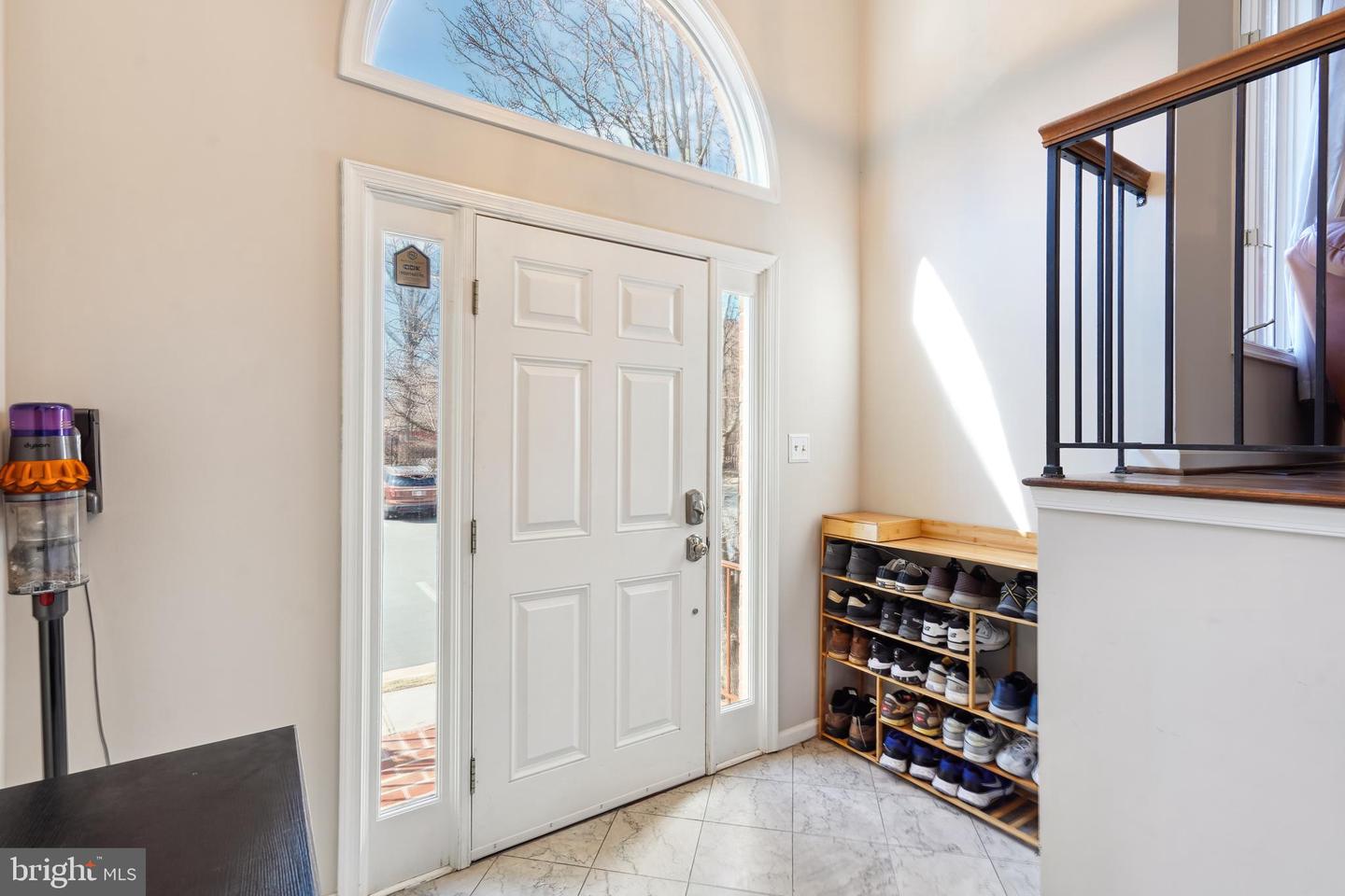 10127 TURNBERRY PL, OAKTON, Virginia 22124, 4 Bedrooms Bedrooms, ,3 BathroomsBathrooms,Residential,For sale,10127 TURNBERRY PL,VAFX2252446 MLS # VAFX2252446