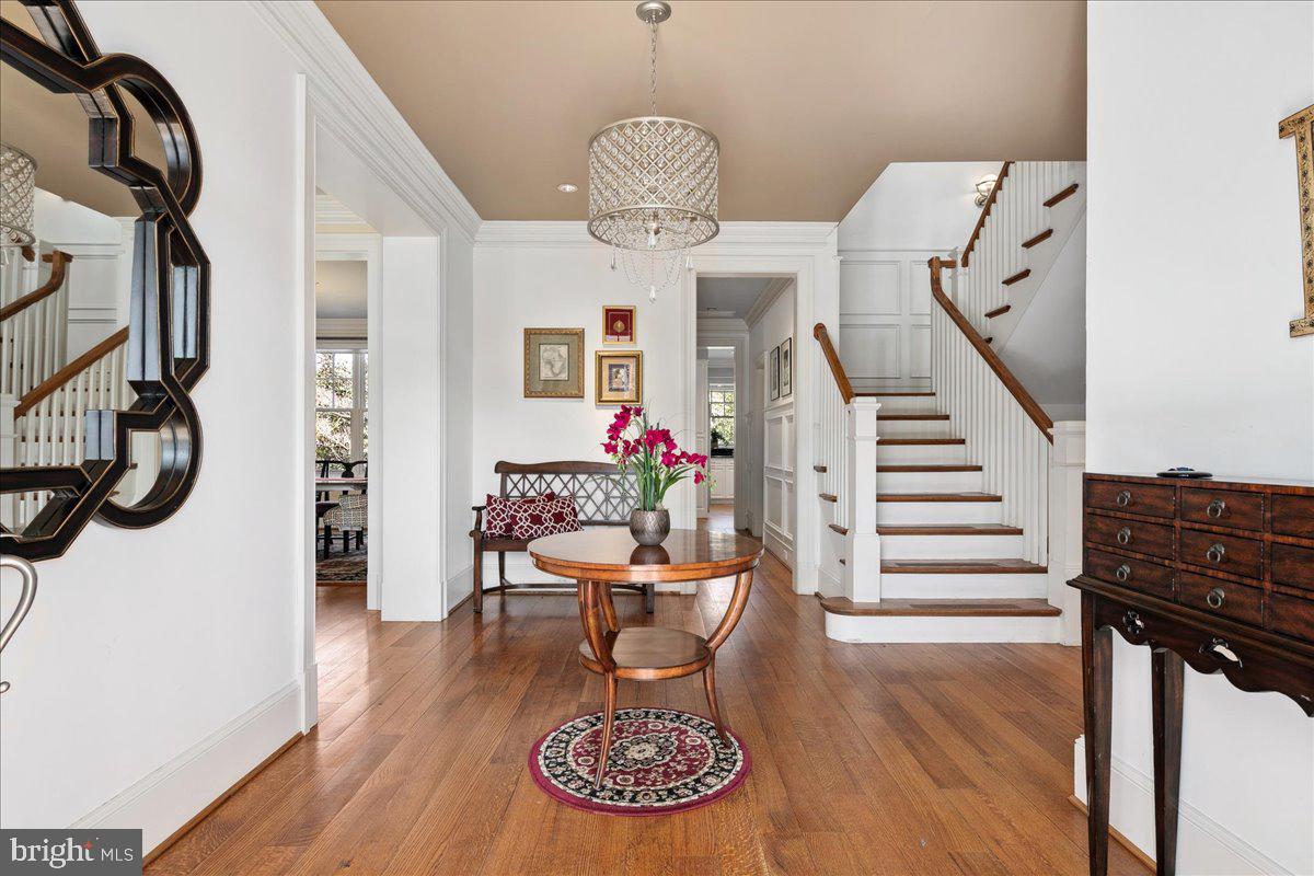 4615 32ND ST N, ARLINGTON, Virginia 22207, 6 Bedrooms Bedrooms, 14 Rooms Rooms,5 BathroomsBathrooms,Residential,For sale,4615 32ND ST N,VAAR2059964 MLS # VAAR2059964