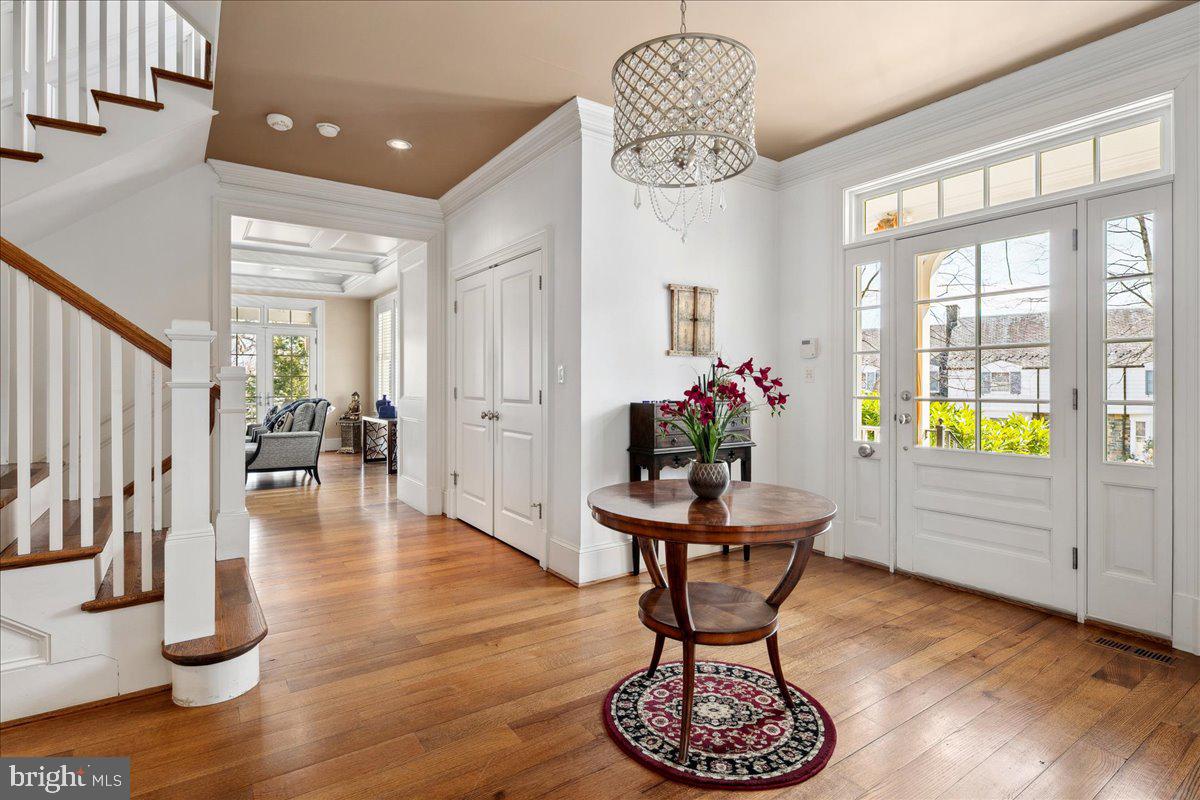4615 32ND ST N, ARLINGTON, Virginia 22207, 6 Bedrooms Bedrooms, 14 Rooms Rooms,5 BathroomsBathrooms,Residential,For sale,4615 32ND ST N,VAAR2059964 MLS # VAAR2059964