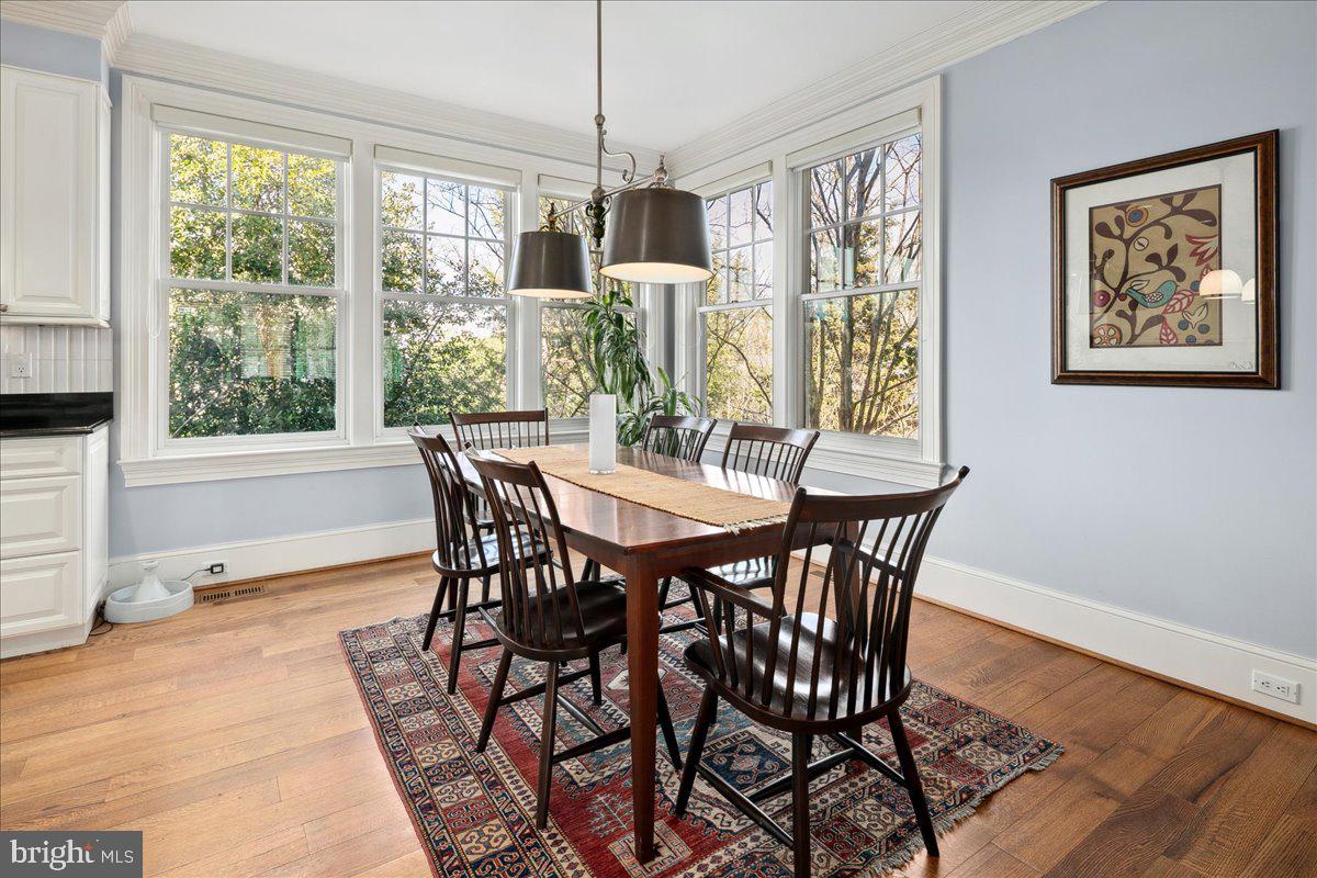 4615 32ND ST N, ARLINGTON, Virginia 22207, 6 Bedrooms Bedrooms, 14 Rooms Rooms,5 BathroomsBathrooms,Residential,For sale,4615 32ND ST N,VAAR2059964 MLS # VAAR2059964