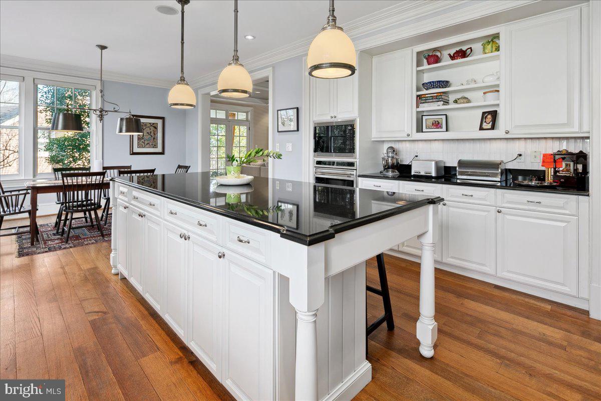 4615 32ND ST N, ARLINGTON, Virginia 22207, 6 Bedrooms Bedrooms, 14 Rooms Rooms,5 BathroomsBathrooms,Residential,For sale,4615 32ND ST N,VAAR2059964 MLS # VAAR2059964