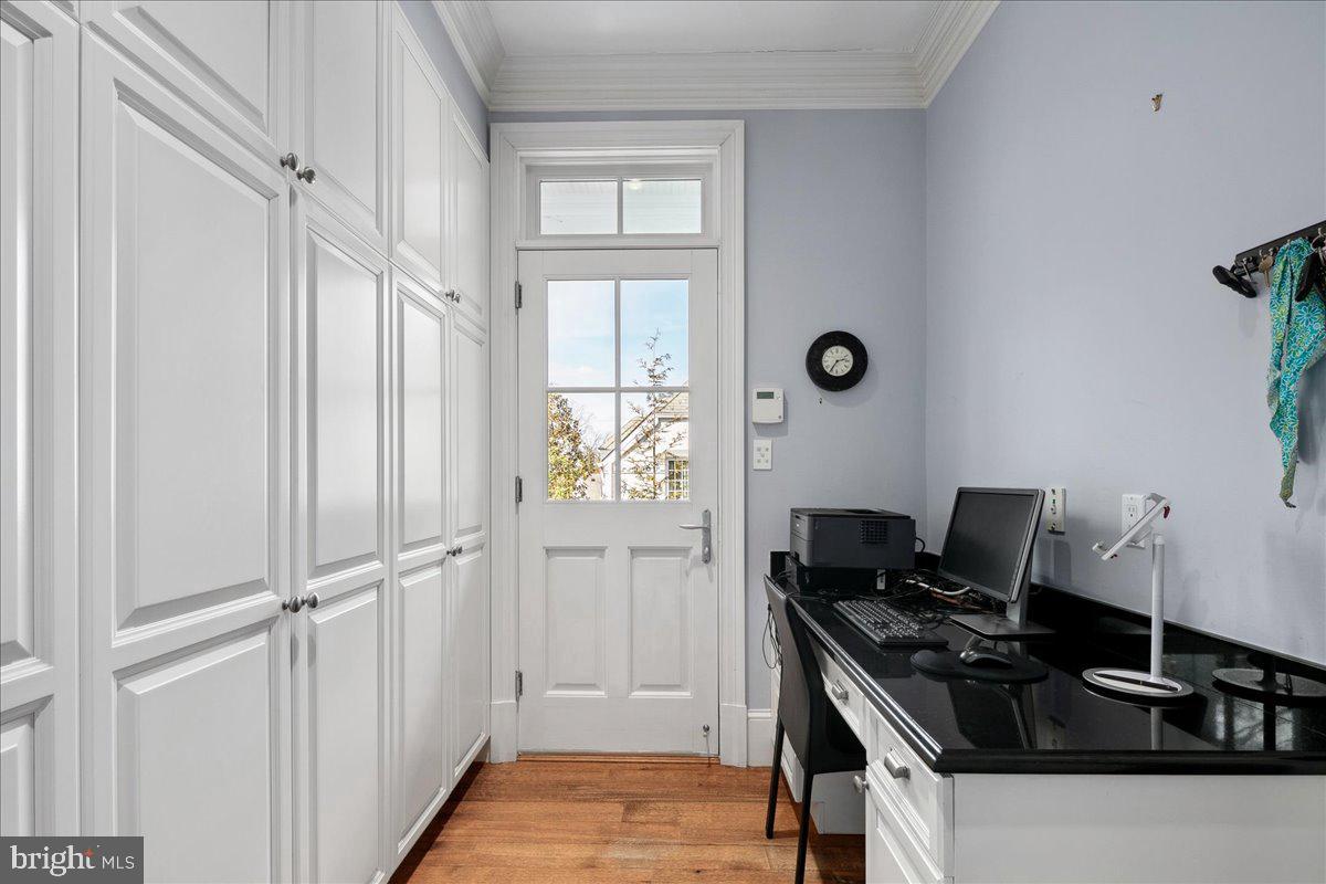 4615 32ND ST N, ARLINGTON, Virginia 22207, 6 Bedrooms Bedrooms, 14 Rooms Rooms,5 BathroomsBathrooms,Residential,For sale,4615 32ND ST N,VAAR2059964 MLS # VAAR2059964