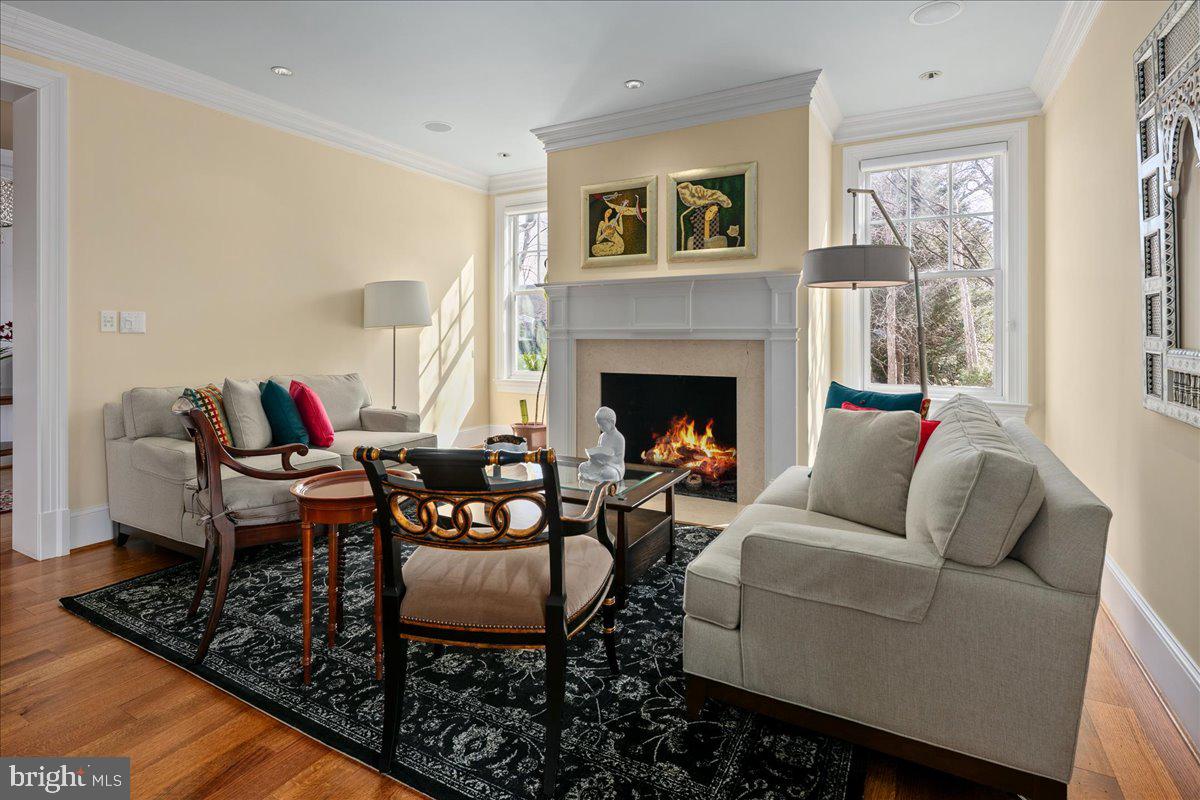 4615 32ND ST N, ARLINGTON, Virginia 22207, 6 Bedrooms Bedrooms, 14 Rooms Rooms,5 BathroomsBathrooms,Residential,For sale,4615 32ND ST N,VAAR2059964 MLS # VAAR2059964