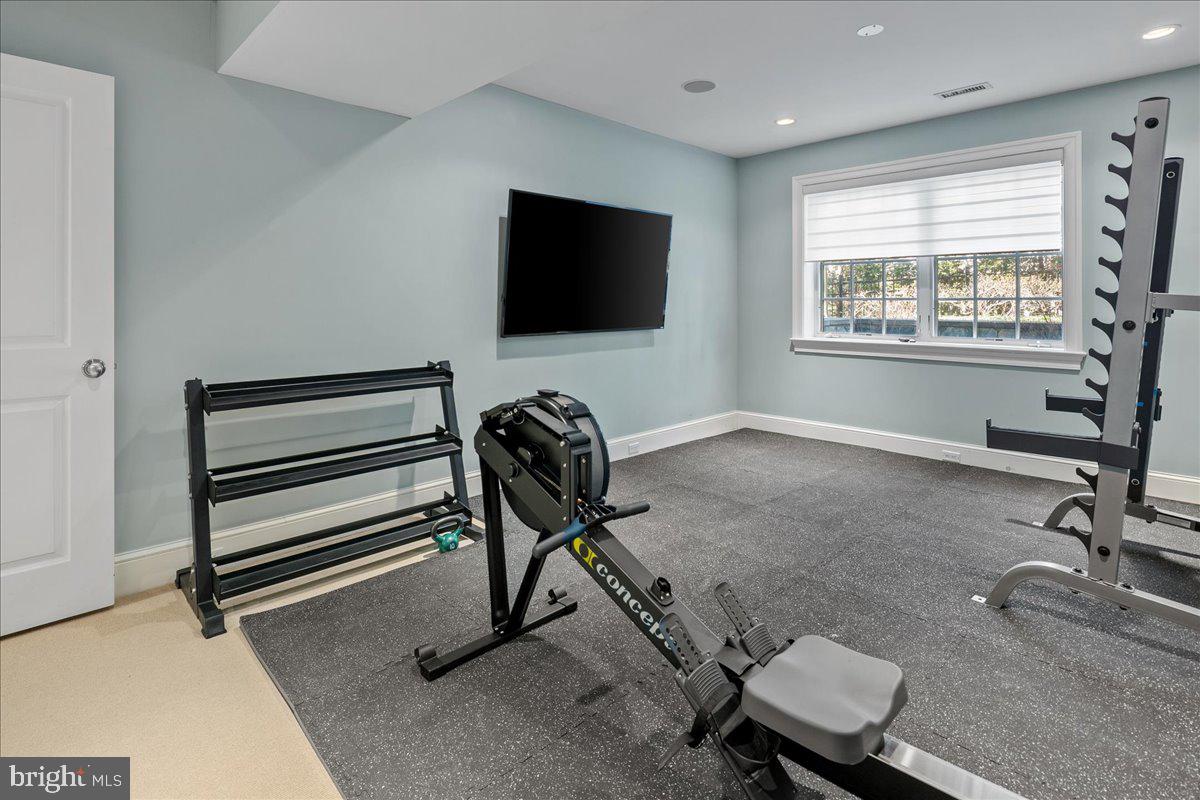 4615 32ND ST N, ARLINGTON, Virginia 22207, 6 Bedrooms Bedrooms, 14 Rooms Rooms,5 BathroomsBathrooms,Residential,For sale,4615 32ND ST N,VAAR2059964 MLS # VAAR2059964