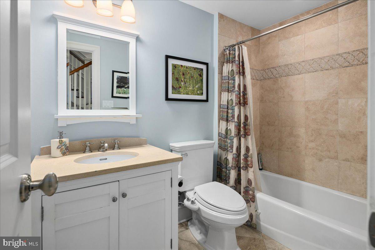 4615 32ND ST N, ARLINGTON, Virginia 22207, 6 Bedrooms Bedrooms, 14 Rooms Rooms,5 BathroomsBathrooms,Residential,For sale,4615 32ND ST N,VAAR2059964 MLS # VAAR2059964