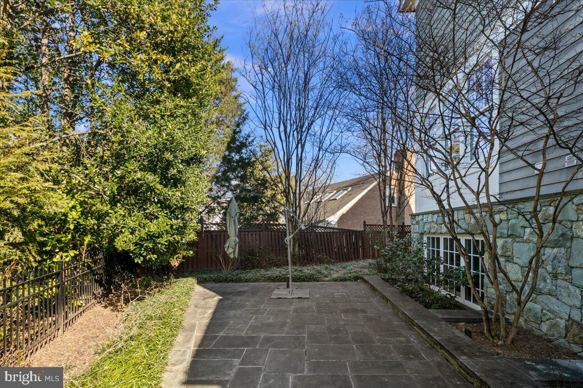 4615 32ND ST N, ARLINGTON, Virginia 22207, 6 Bedrooms Bedrooms, 14 Rooms Rooms,5 BathroomsBathrooms,Residential,For sale,4615 32ND ST N,VAAR2059964 MLS # VAAR2059964