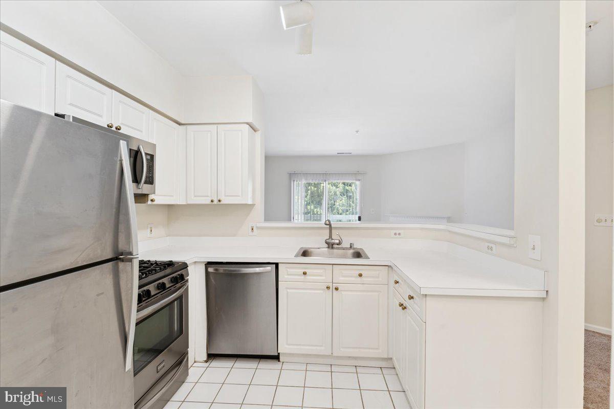 12919 ALTON SQ #116, HERNDON, Virginia 20170, 2 Bedrooms Bedrooms, ,1 BathroomBathrooms,Residential,For sale,12919 ALTON SQ #116,VAFX2252476 MLS # VAFX2252476