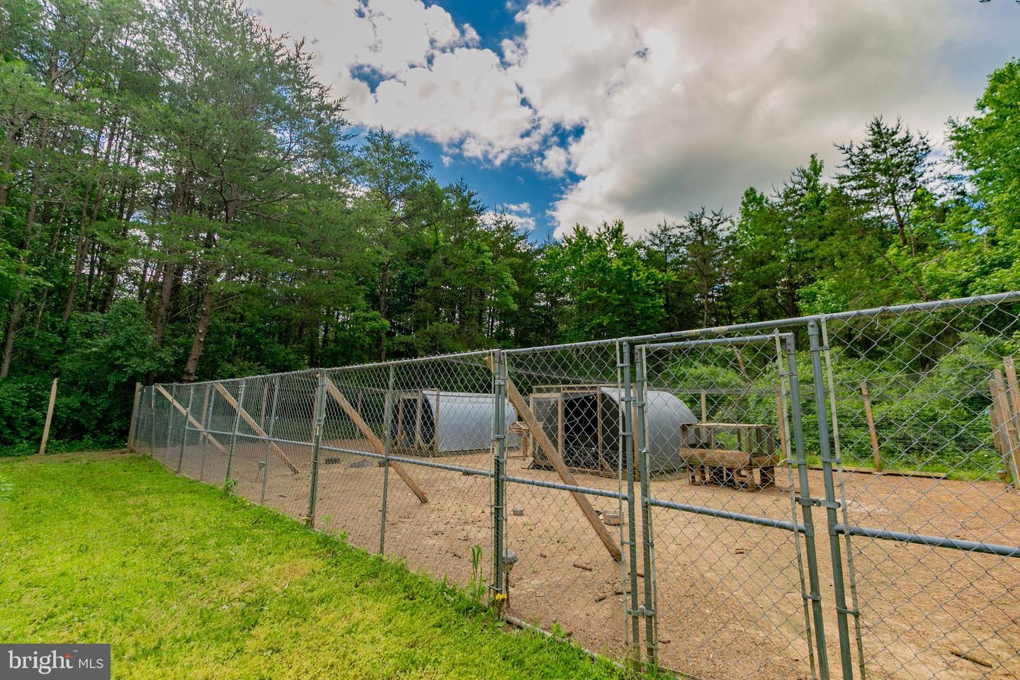 19083 COUNTRY RD, BEAVERDAM, Virginia 23015, 2 Bedrooms Bedrooms, 4 Rooms Rooms,2 BathroomsBathrooms,Residential,For sale,19083 COUNTRY RD,VACV2008408 MLS # VACV2008408