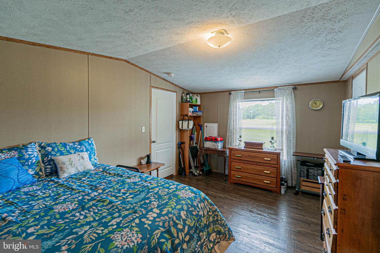 19083 COUNTRY RD, BEAVERDAM, Virginia 23015, 2 Bedrooms Bedrooms, 4 Rooms Rooms,2 BathroomsBathrooms,Residential,For sale,19083 COUNTRY RD,VACV2008408 MLS # VACV2008408