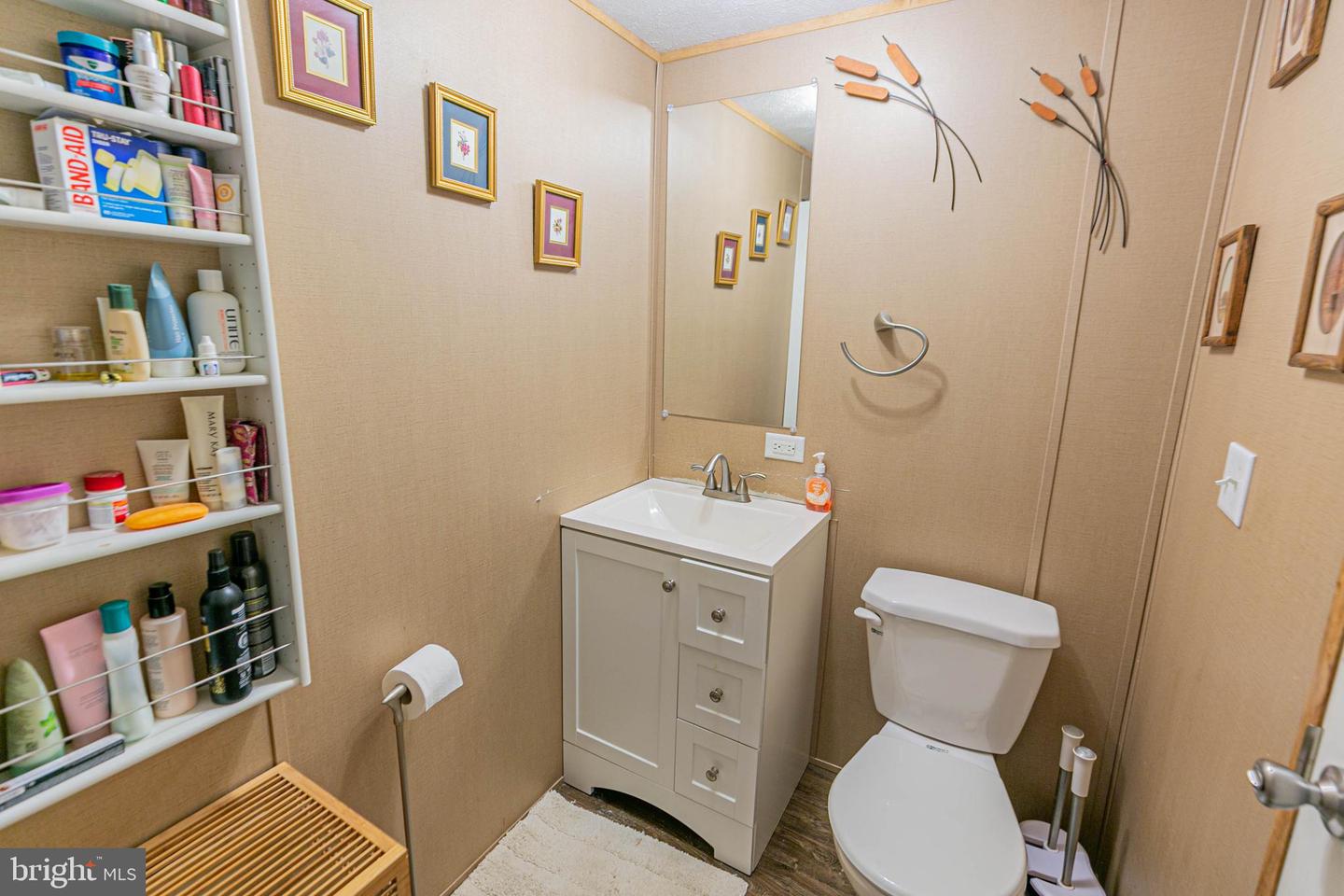 19083 COUNTRY RD, BEAVERDAM, Virginia 23015, 2 Bedrooms Bedrooms, 4 Rooms Rooms,2 BathroomsBathrooms,Residential,For sale,19083 COUNTRY RD,VACV2008408 MLS # VACV2008408